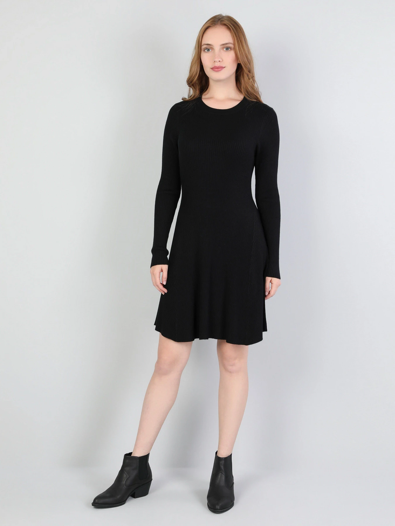 Платья Colin’s модель CL1045557BLK Платья Colin’s модель CL1045557BLK Фото