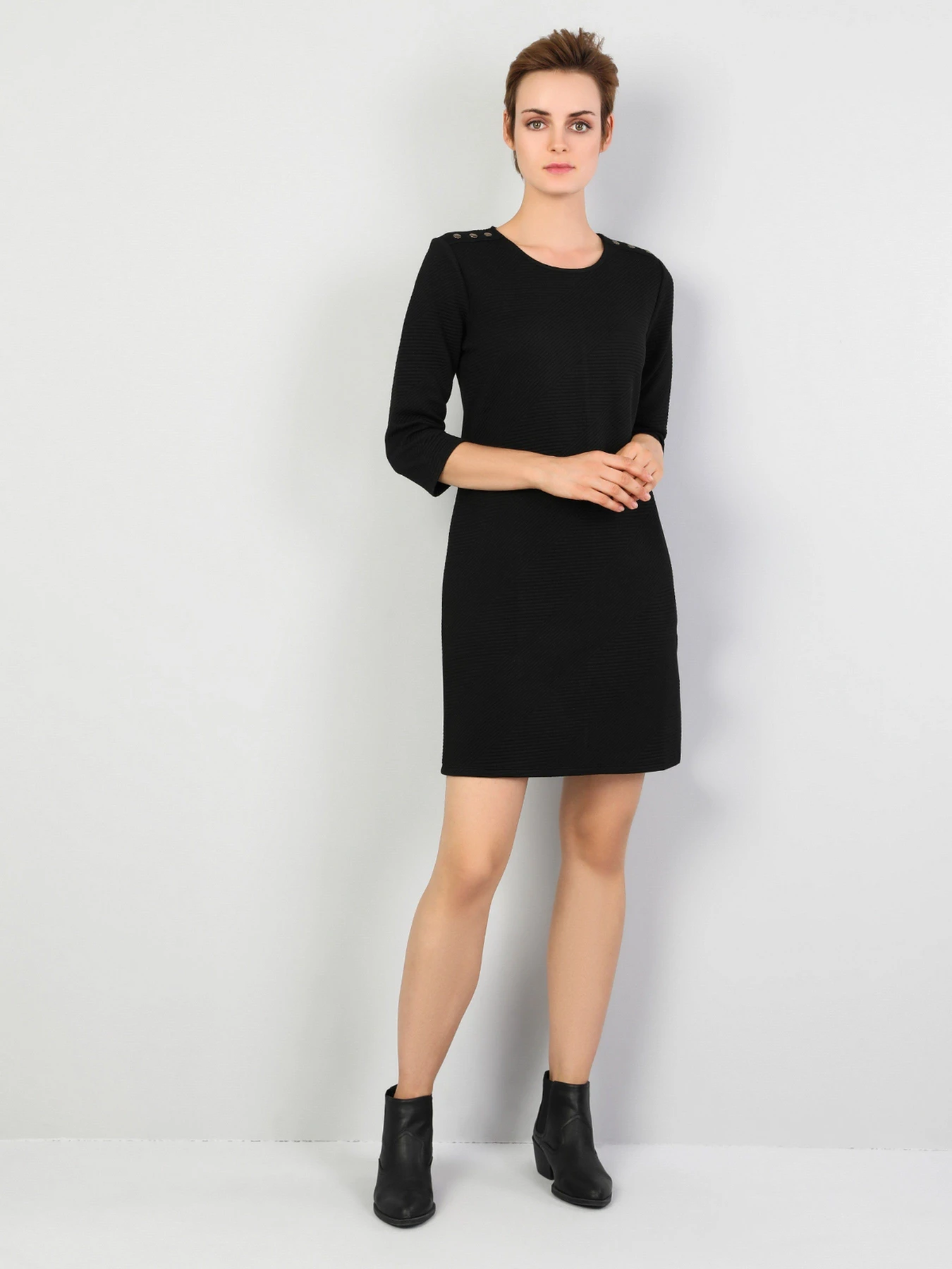 Платья Colin’s модель CL1047106BLK Платья Colin’s модель CL1047106BLK Фото