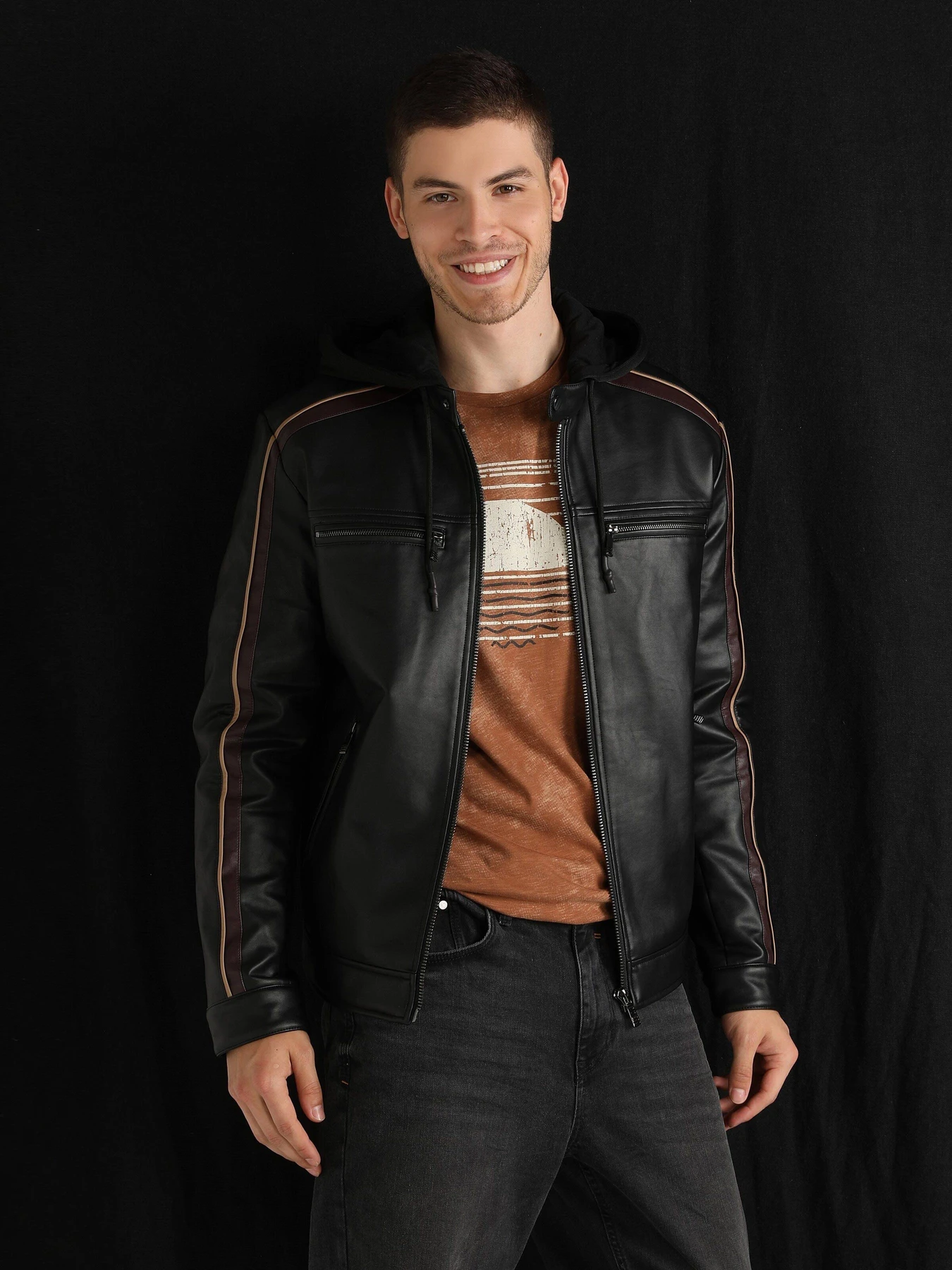 Куртки и дубленки Colin’s модель CL1060746BLK Фото