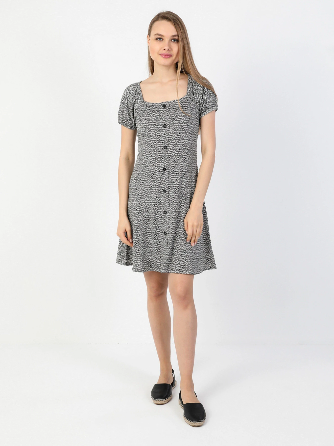 Платья Colin’s модель CL1049537BLK Платья Colin’s модель CL1049537BLK Фото