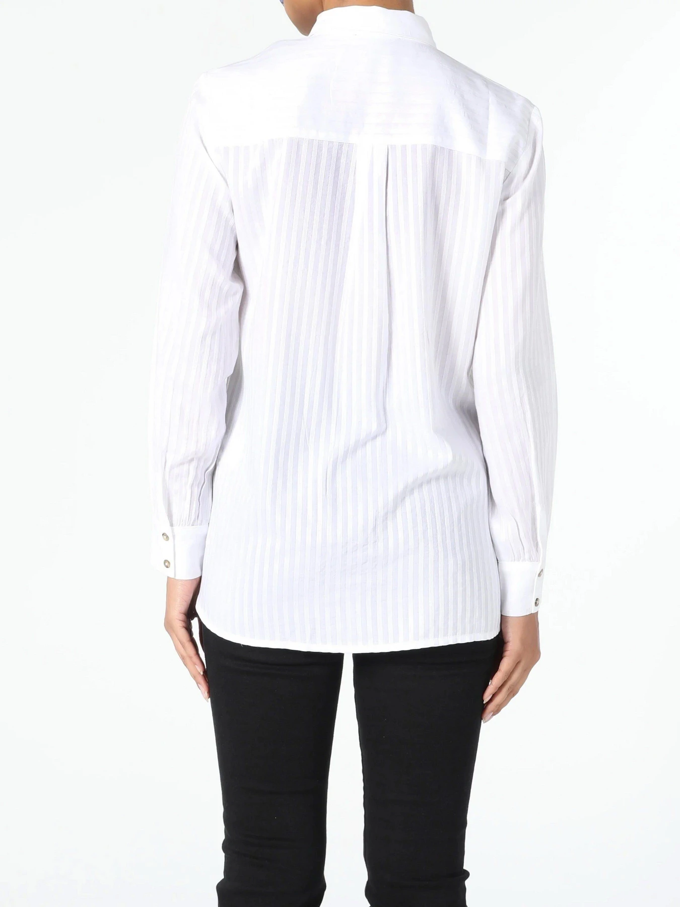 Рубашки Colin’s модель CL1054968WHT Рубашки Colin’s модель CL1054968WHT Фото