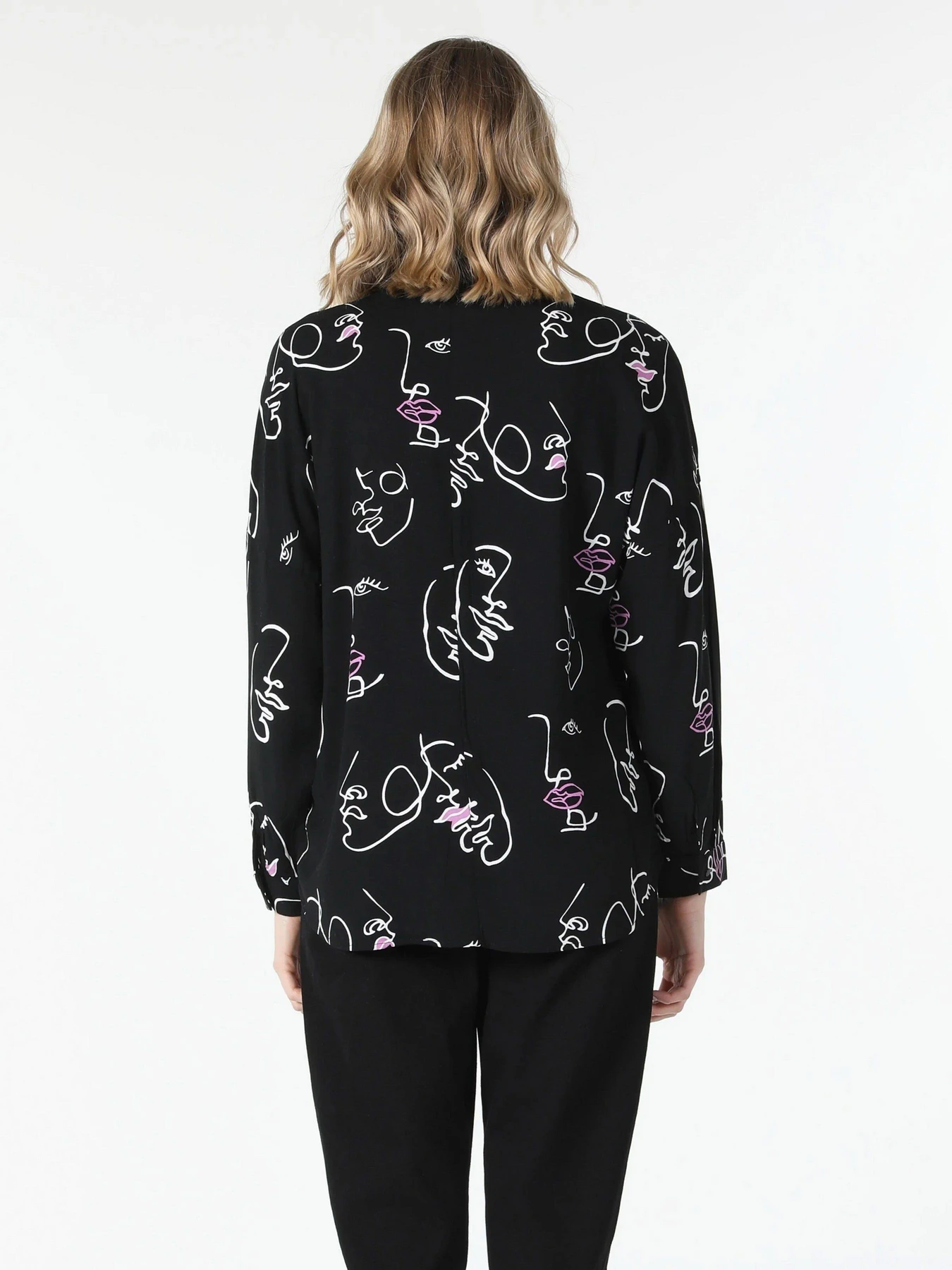 Сорочки Colin’s модель CL1057199BLK Фото