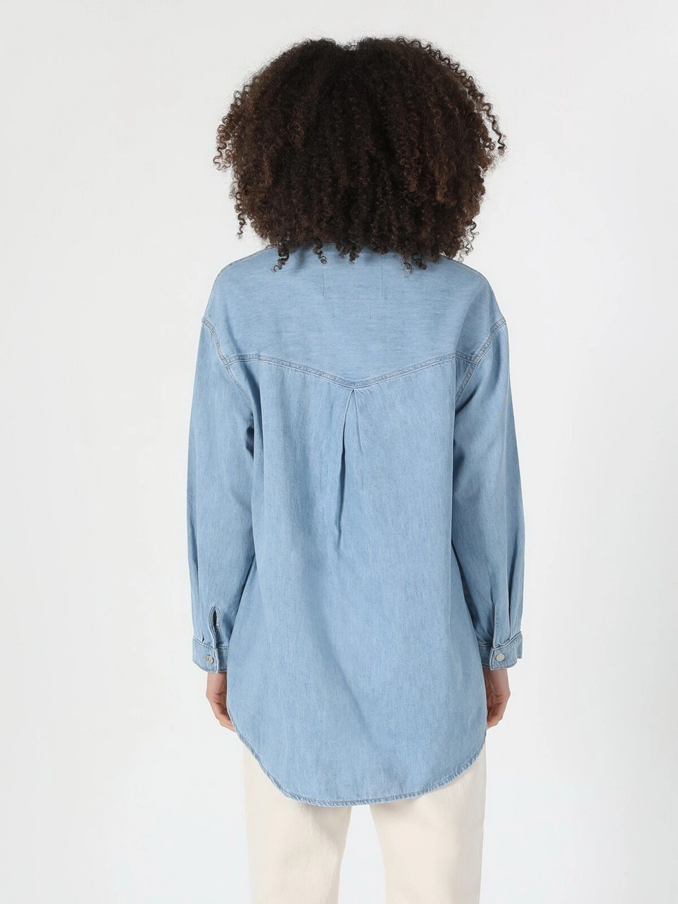 Рубашки Colin’s модель CL1058086DN04076 Рубашки Colin’s модель CL1058086DN04076 Фото