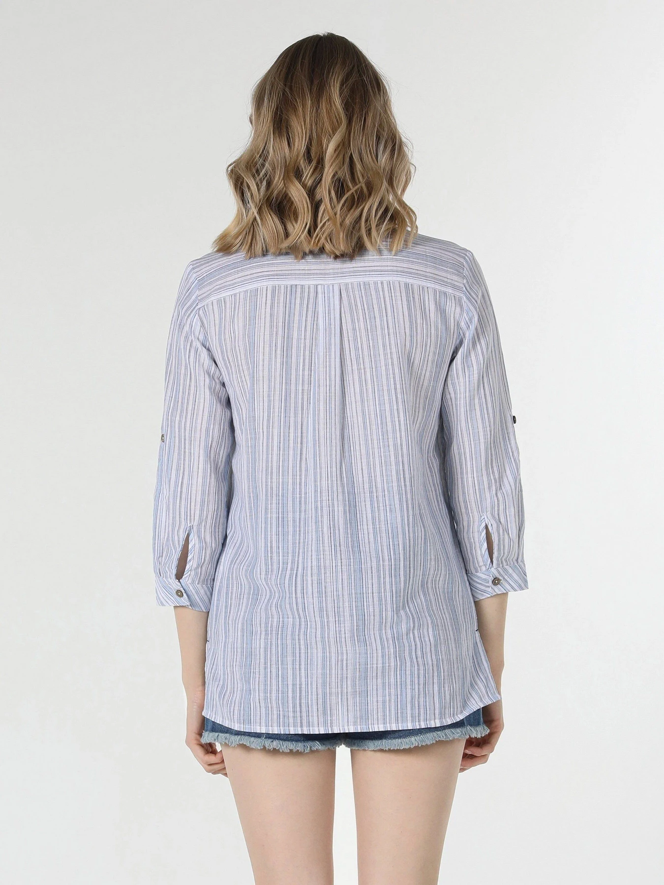Сорочки Colin’s модель CL1058749BLE Сорочки Colin’s модель CL1058749BLE Фото