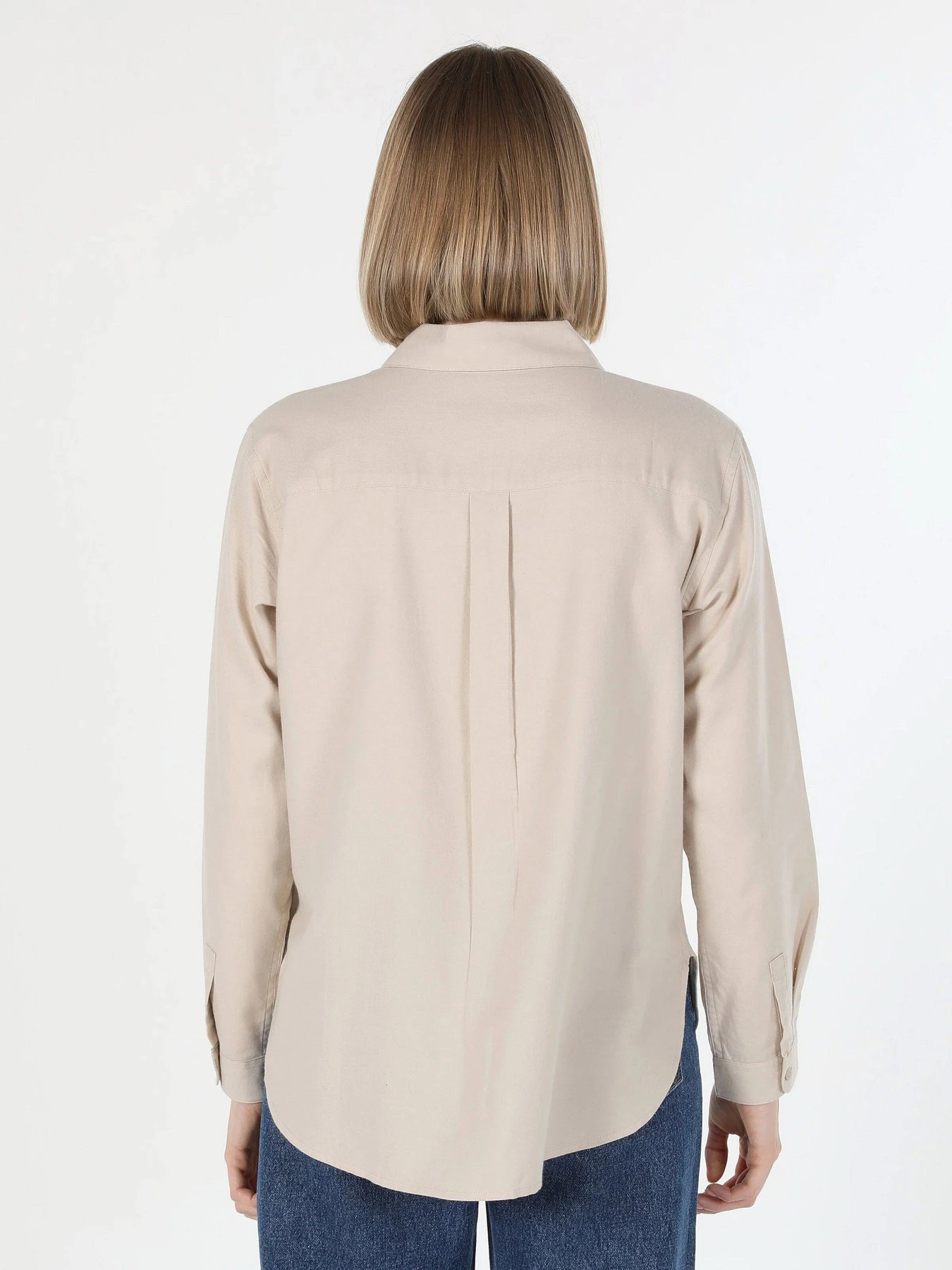 Сорочки Colin’s модель CL1060252BEI Сорочки Colin’s модель CL1060252BEI Фото