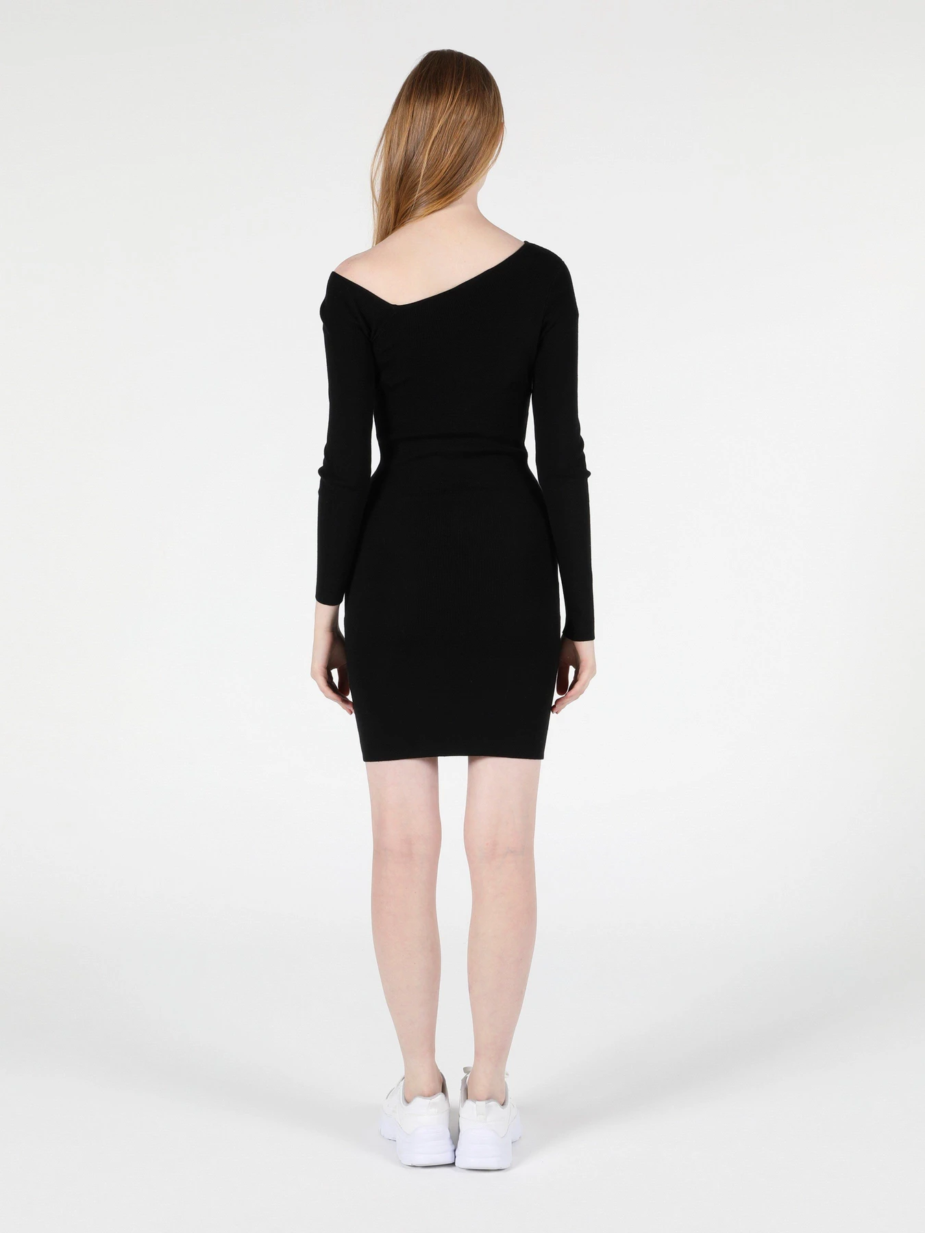 Платья Colin’s модель CL1050572BLK Платья Colin’s модель CL1050572BLK Фото