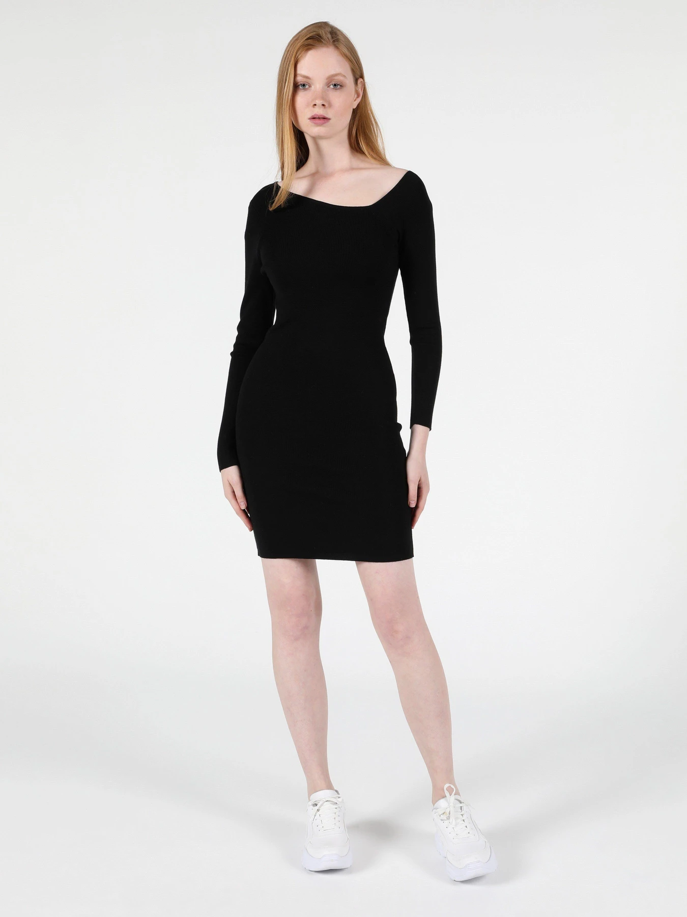 Платья Colin’s модель CL1050572BLK Платья Colin’s модель CL1050572BLK Фото