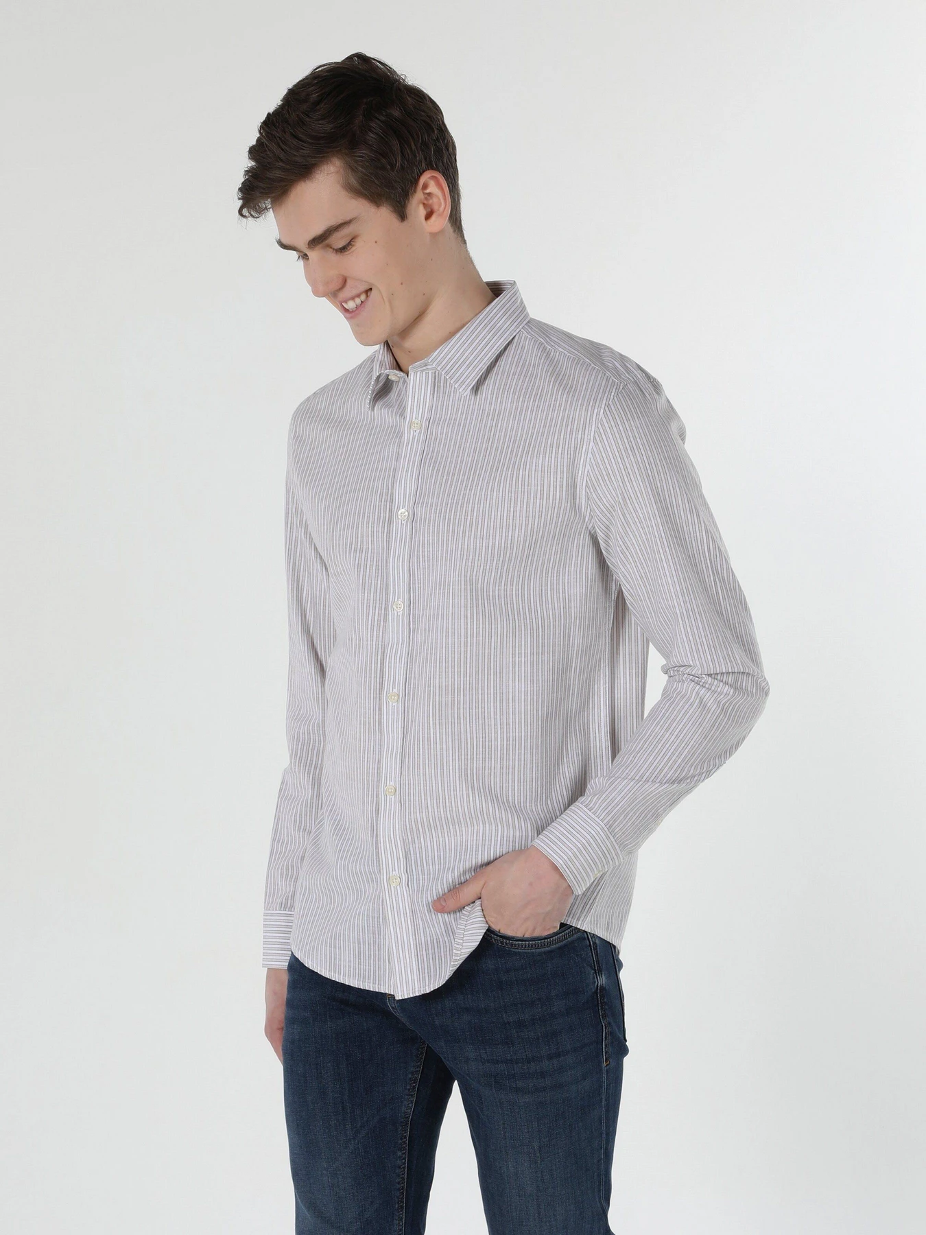 Рубашки Colin’s модель CL1057489BEI Рубашки Colin’s модель CL1057489BEI Фото