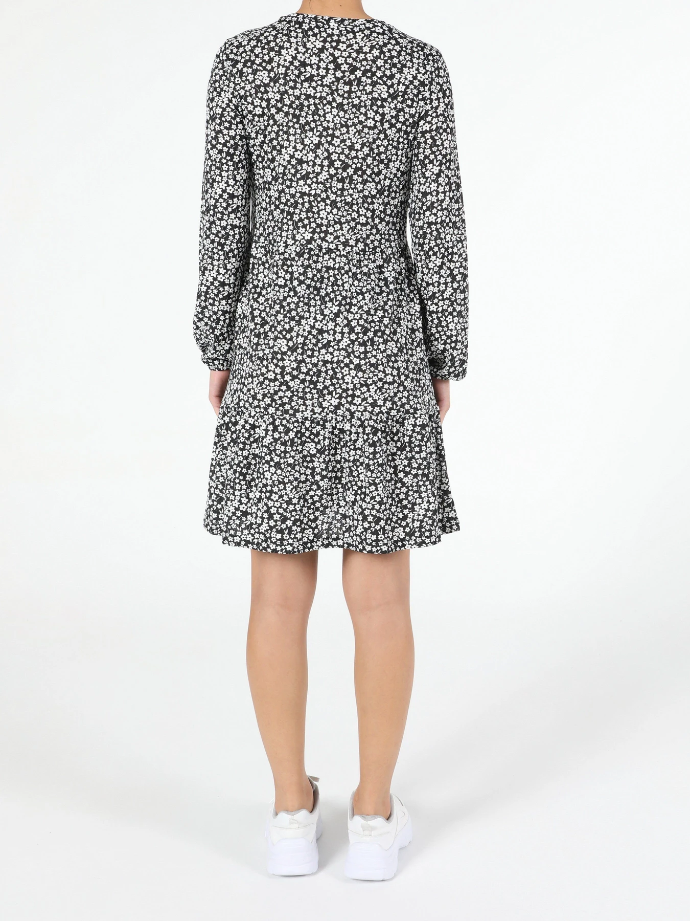 Платья Colin’s модель CL1053119BLK Платья Colin’s модель CL1053119BLK Фото