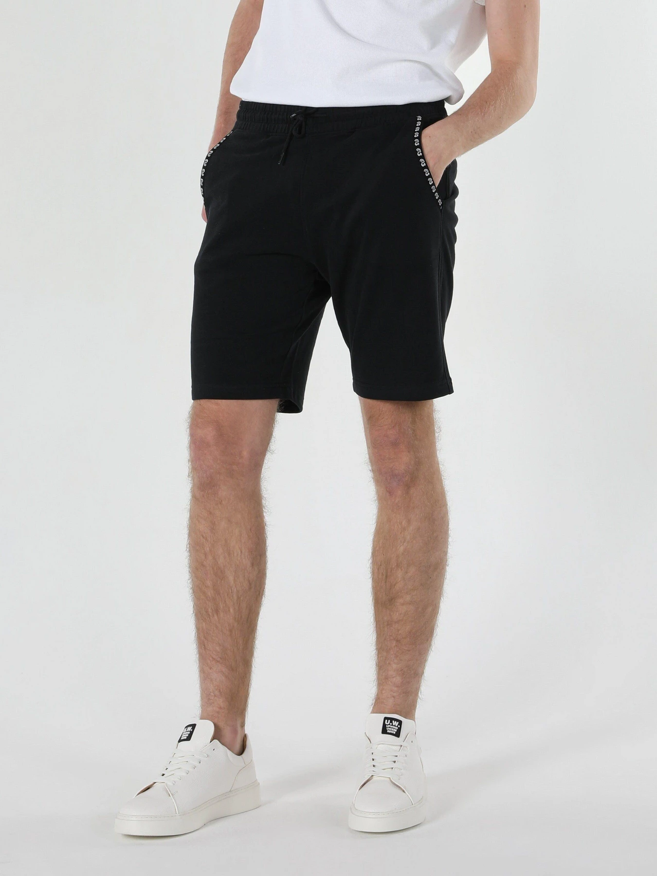 Шорты Colin’s модель CL1059716BLK Шорты Colin’s модель CL1059716BLK Фото