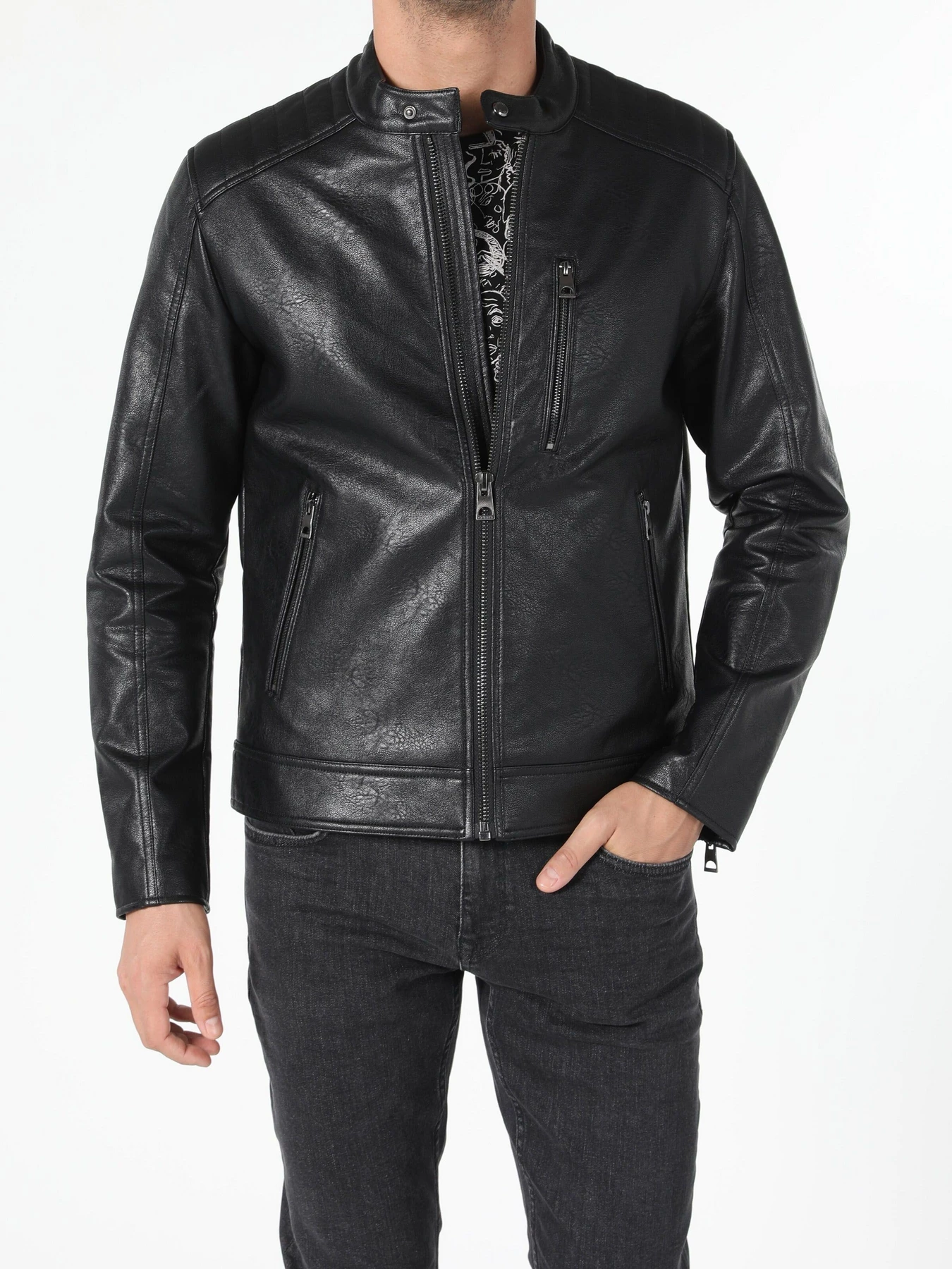 Куртки та дублянки Colin’s модель CL1055688BLK Куртки та дублянки Colin’s модель CL1055688BLK Фото