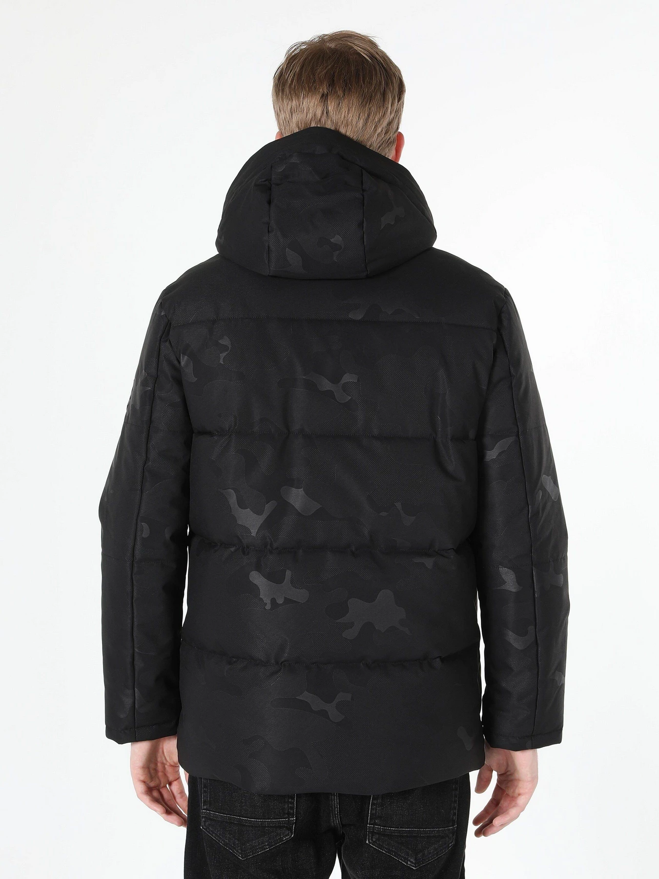 Куртки и дубленки Colin’s модель CL1060965BLK Куртки и дубленки Colin’s модель CL1060965BLK Фото