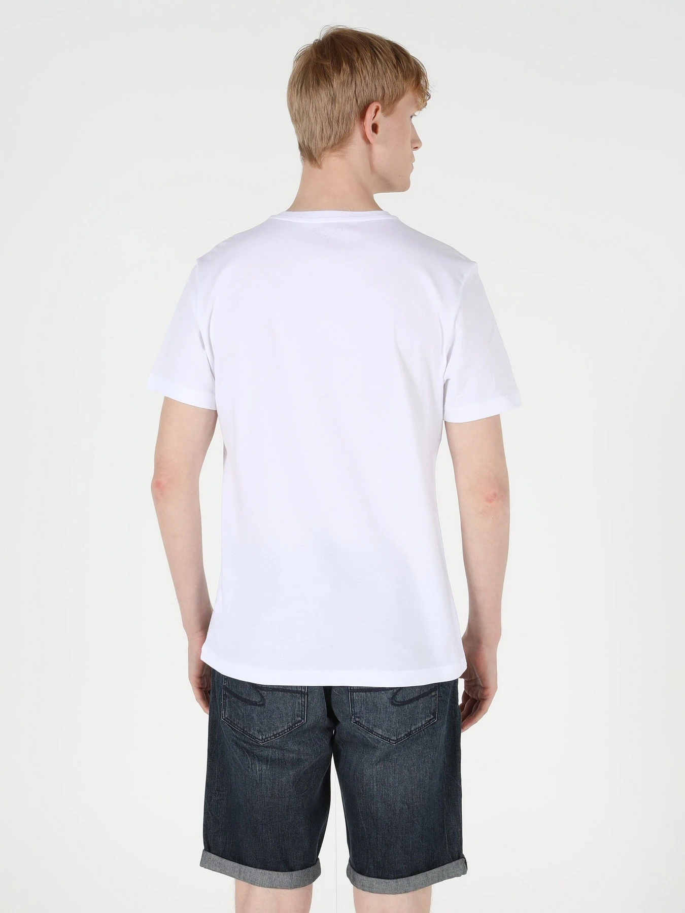 Футболки и поло Colin’s модель CL1050934WHT Футболки и поло Colin’s модель CL1050934WHT Фото