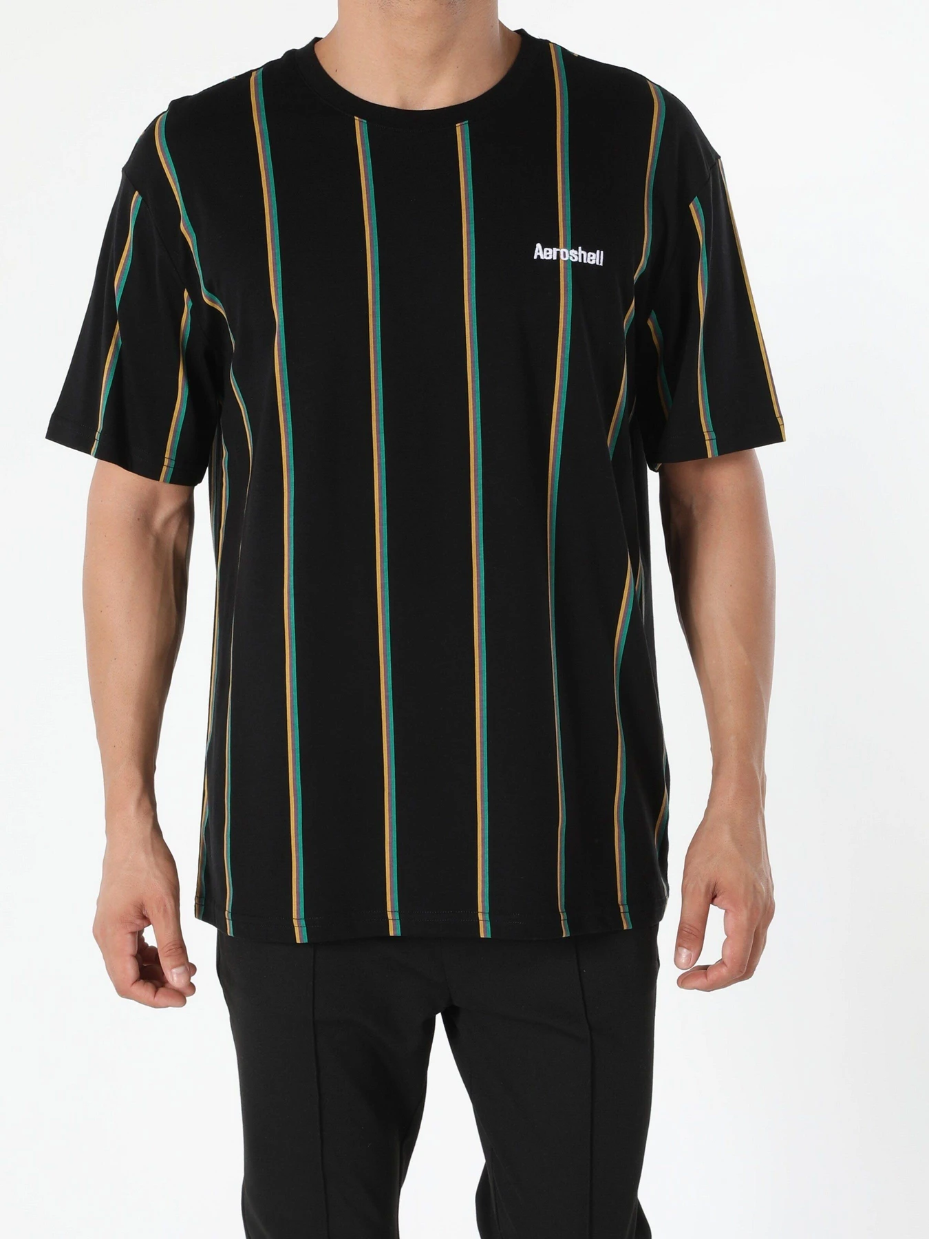 Футболки и поло Colin’s модель CL1055067BLK Футболки и поло Colin’s модель CL1055067BLK Фото
