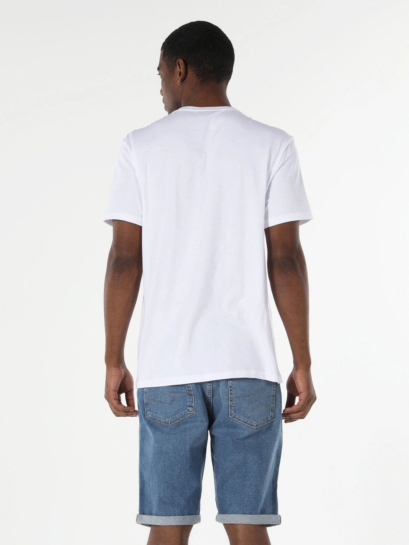 Футболки и поло Colin’s модель CL1058688WHT Футболки и поло Colin’s модель CL1058688WHT Фото