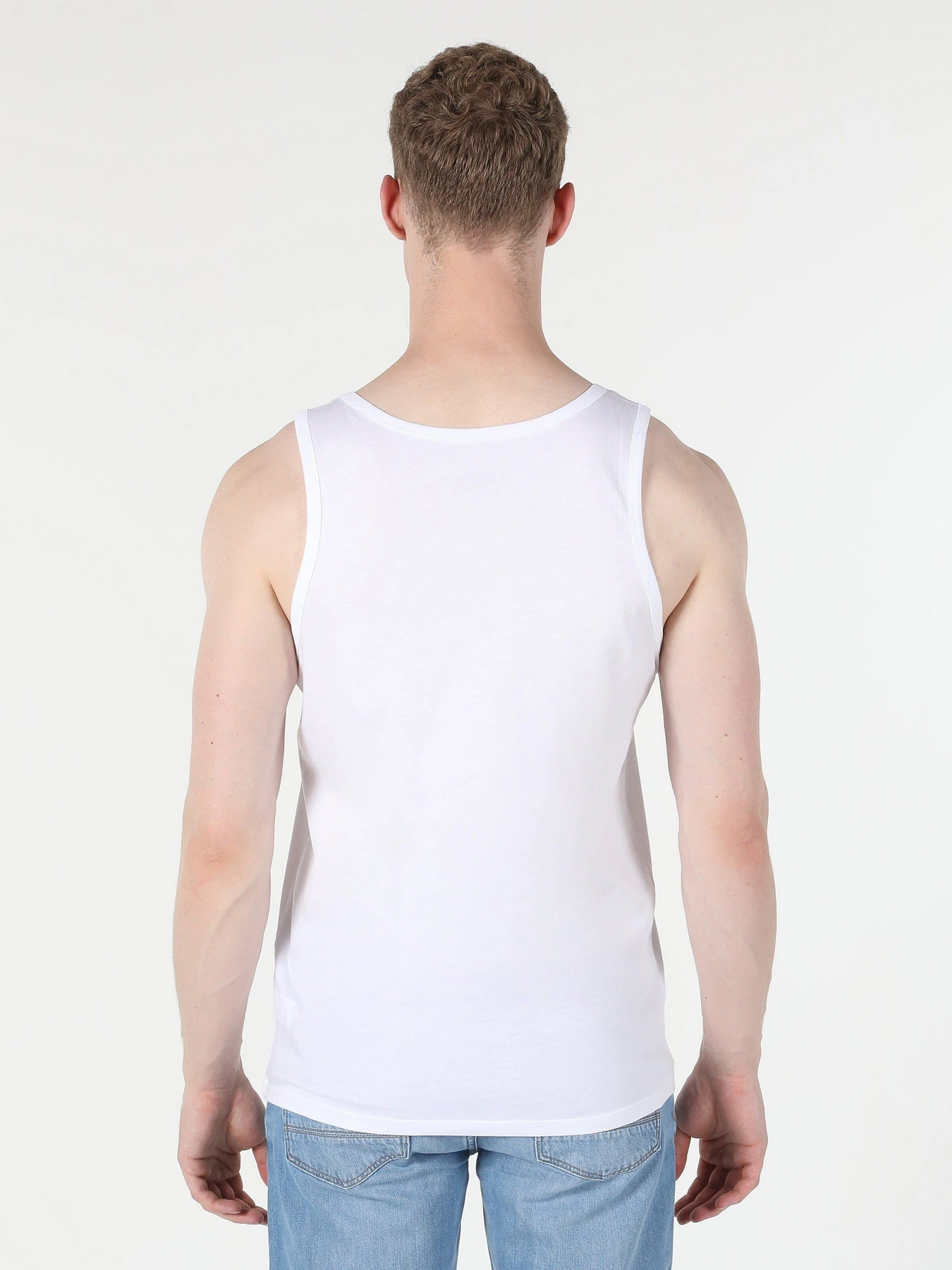 Футболки і поло Colin’s модель CL1058699WHT Футболки і поло Colin’s модель CL1058699WHT Фото