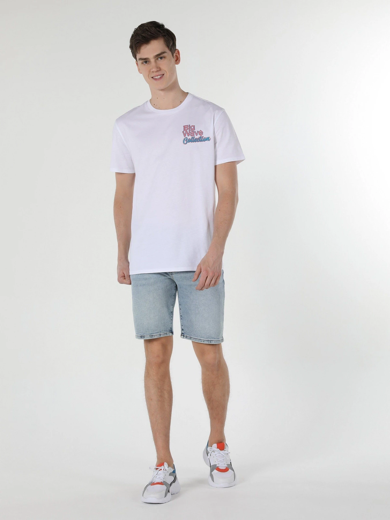 Футболки и поло Colin’s модель CL1058831WHT Футболки и поло Colin’s модель CL1058831WHT Фото