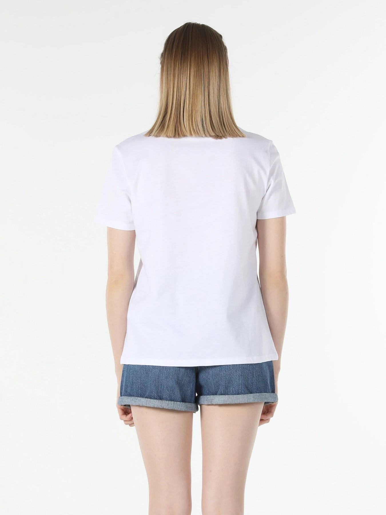 Футболки и поло Colin’s модель CL1058947WHT Футболки и поло Colin’s модель CL1058947WHT Фото