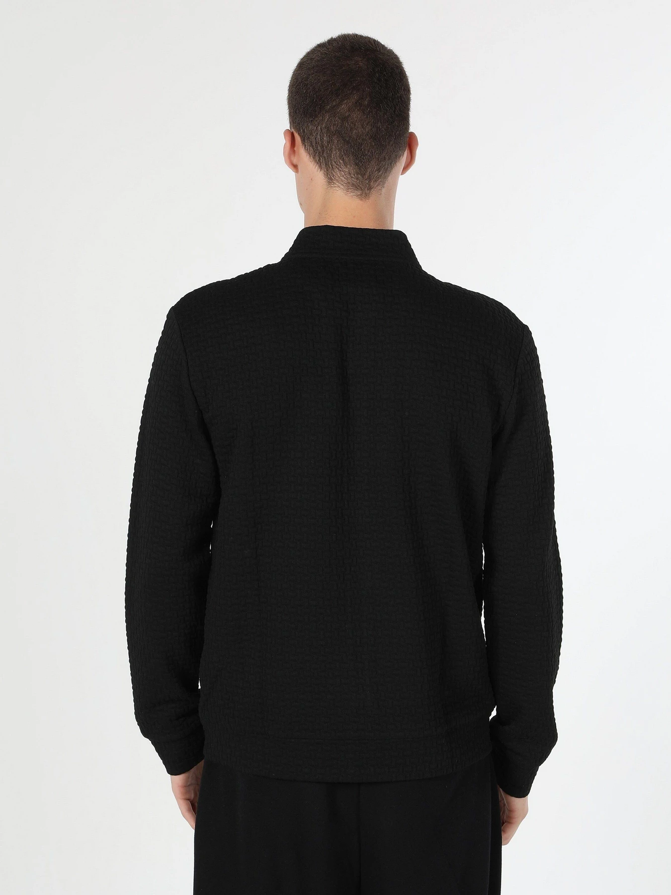 Куртки и дубленки Colin’s модель CL1060261BLK Фото