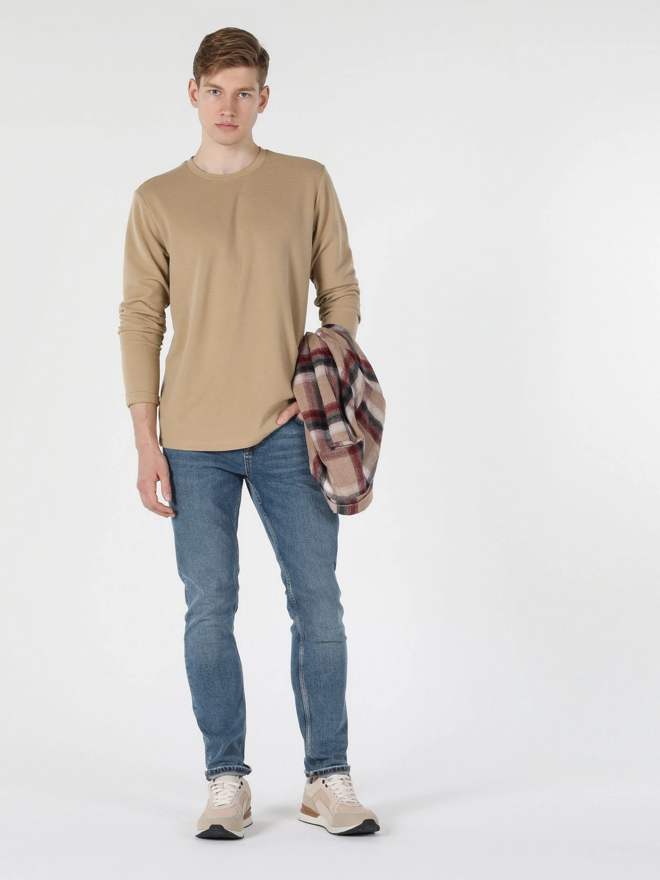 Худи и свитшоты Colin’s модель CL1056943SAN Худи и свитшоты Colin’s модель CL1056943SAN Фото