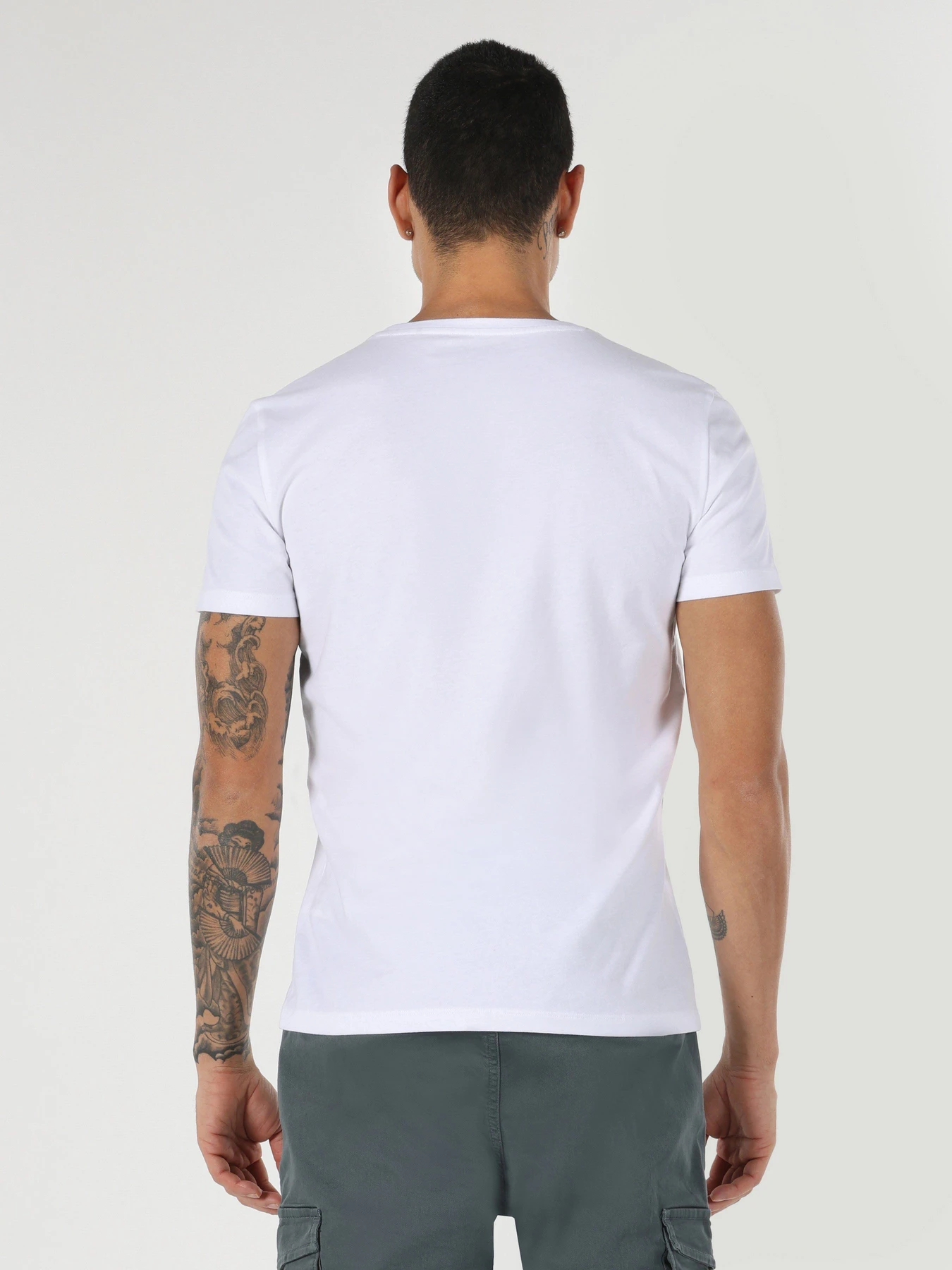 Футболки и поло Colin’s модель CL1058591WHT Футболки и поло Colin’s модель CL1058591WHT Фото