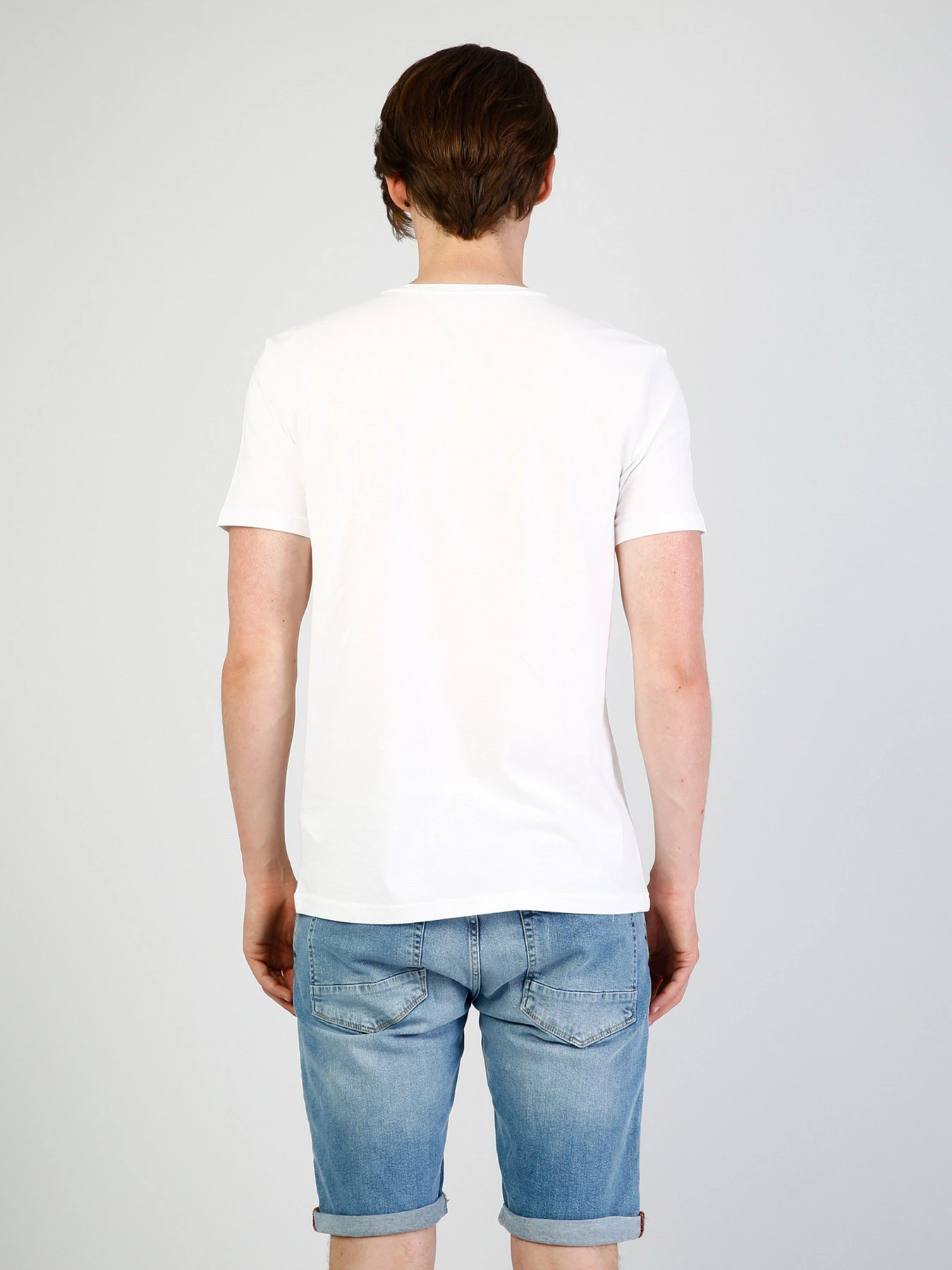 Футболки і поло Colin’s модель CL1040599WHT Футболки і поло Colin’s модель CL1040599WHT Фото