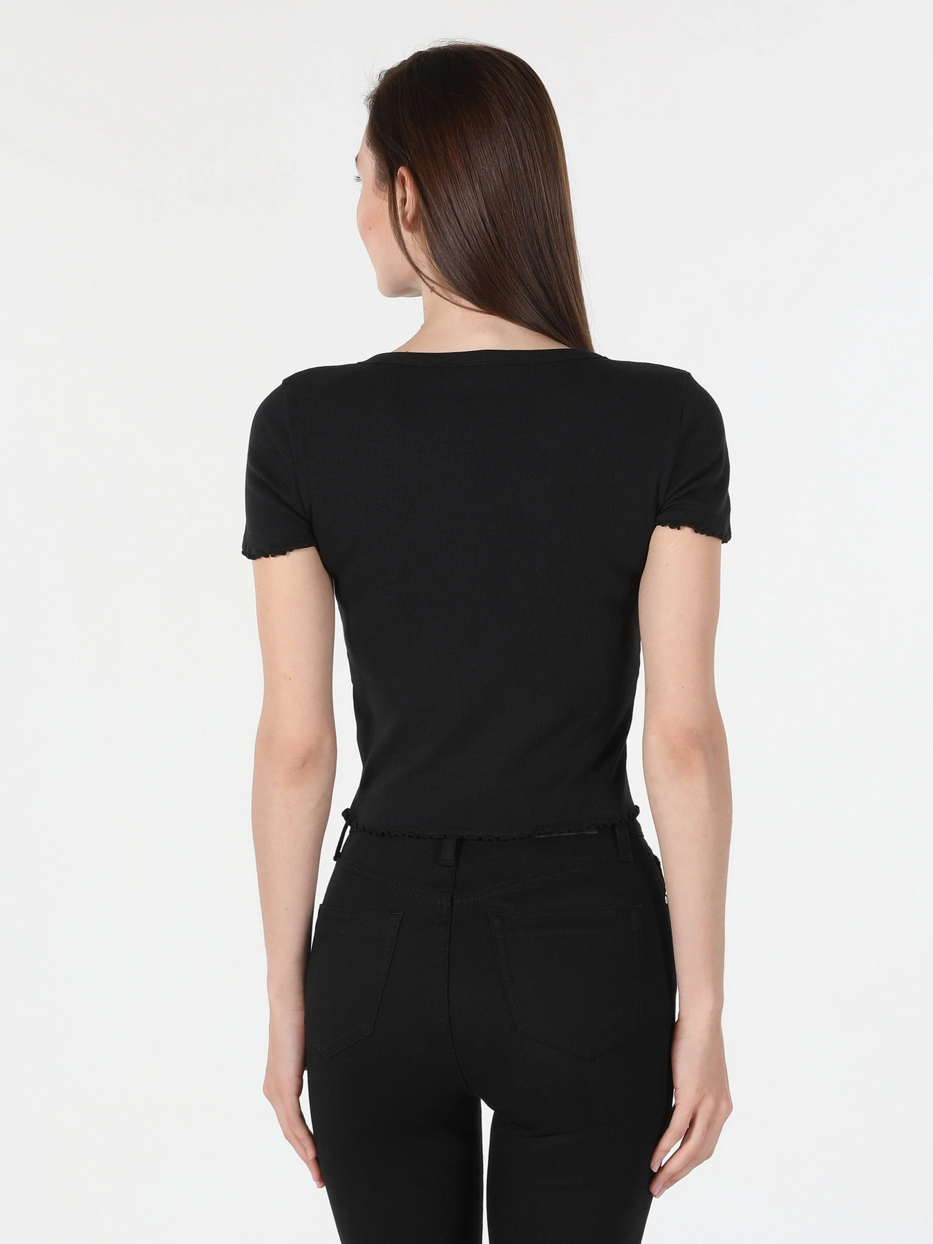 Футболки и поло Colin’s модель CL1060447BLK Футболки и поло Colin’s модель CL1060447BLK Фото