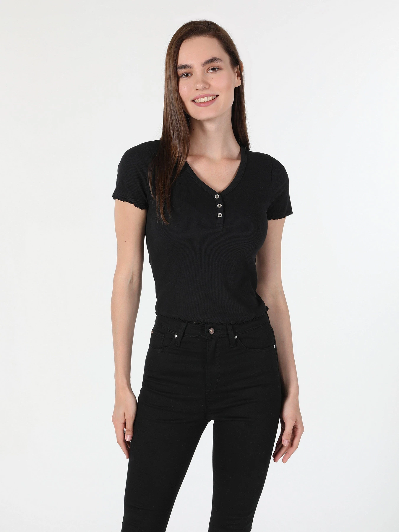 Футболки и поло Colin’s модель CL1060447BLK Футболки и поло Colin’s модель CL1060447BLK Фото