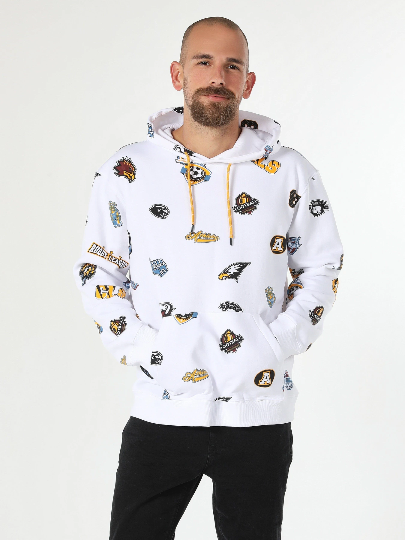 Худи и свитшоты Colin’s модель CL1061644WHT Худи и свитшоты Colin’s модель CL1061644WHT Фото
