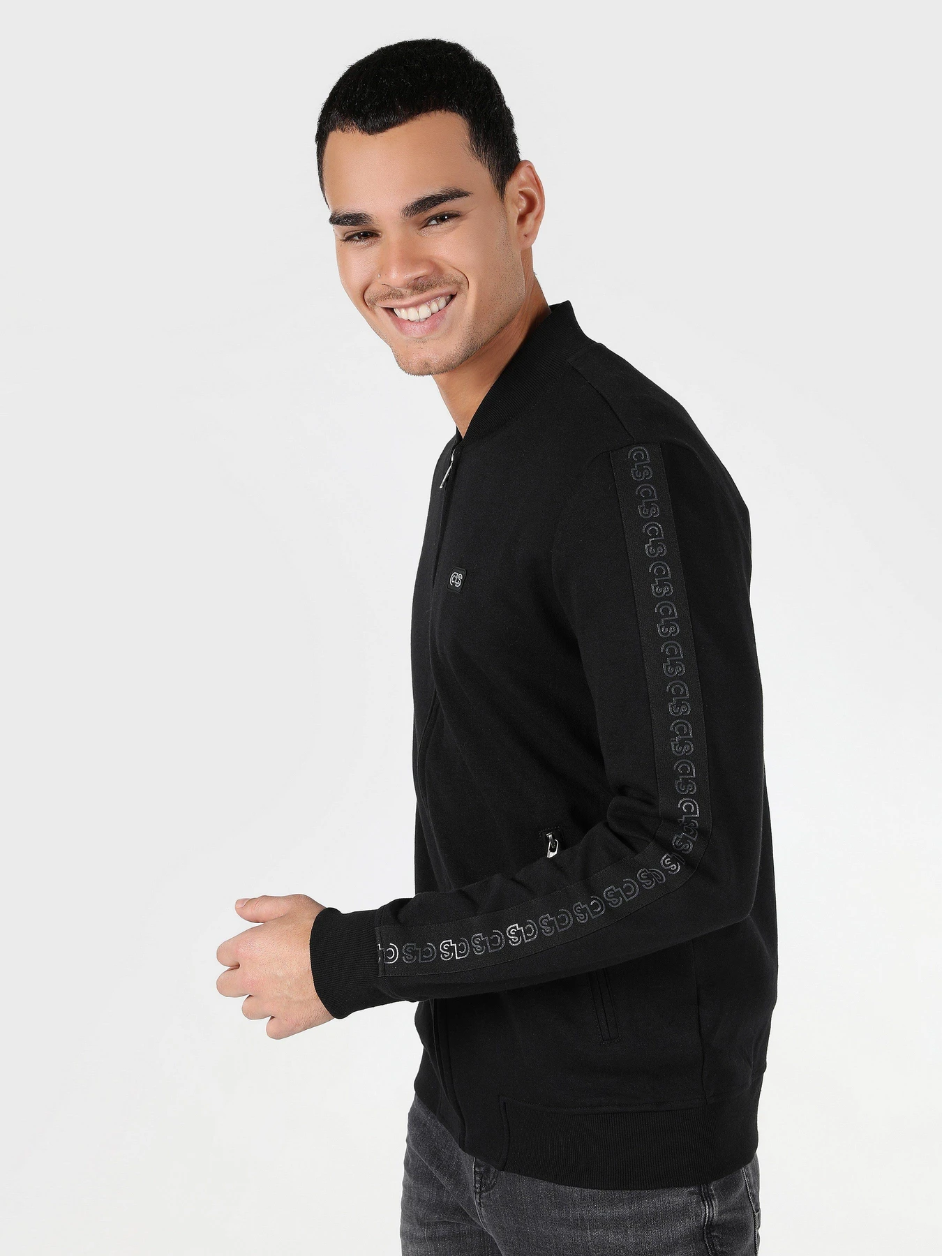 Худи и свитшоты Colin’s модель CL1061760BLK Худи и свитшоты Colin’s модель CL1061760BLK Фото