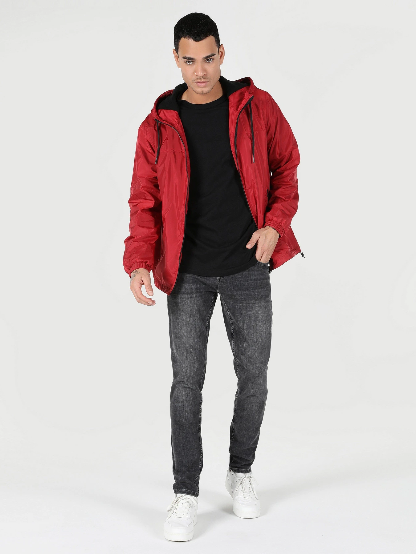 Куртки и дубленки Colin’s модель CL1061842RED Куртки и дубленки Colin’s модель CL1061842RED Фото