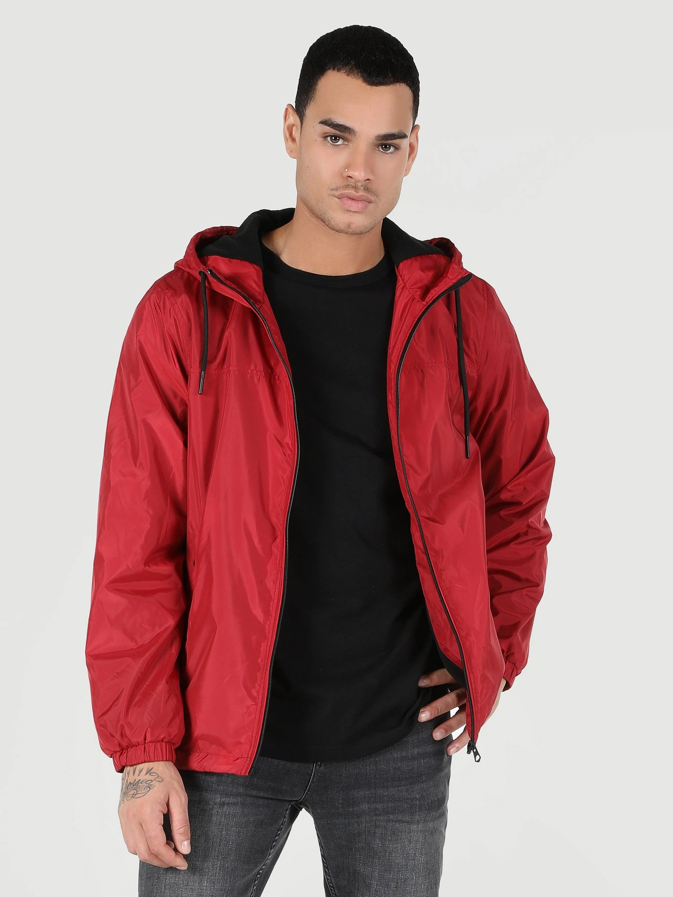 Куртки и дубленки Colin’s модель CL1061842RED Куртки и дубленки Colin’s модель CL1061842RED Фото
