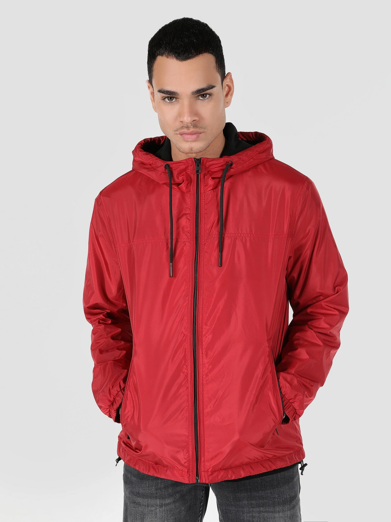 Куртки и дубленки Colin’s модель CL1061842RED Куртки и дубленки Colin’s модель CL1061842RED Фото