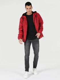 Куртки и дубленки Colin’s модель CL1061842RED Фото