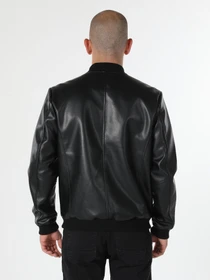 Куртки и дубленки Colin’s модель CL1061851BLK Фото