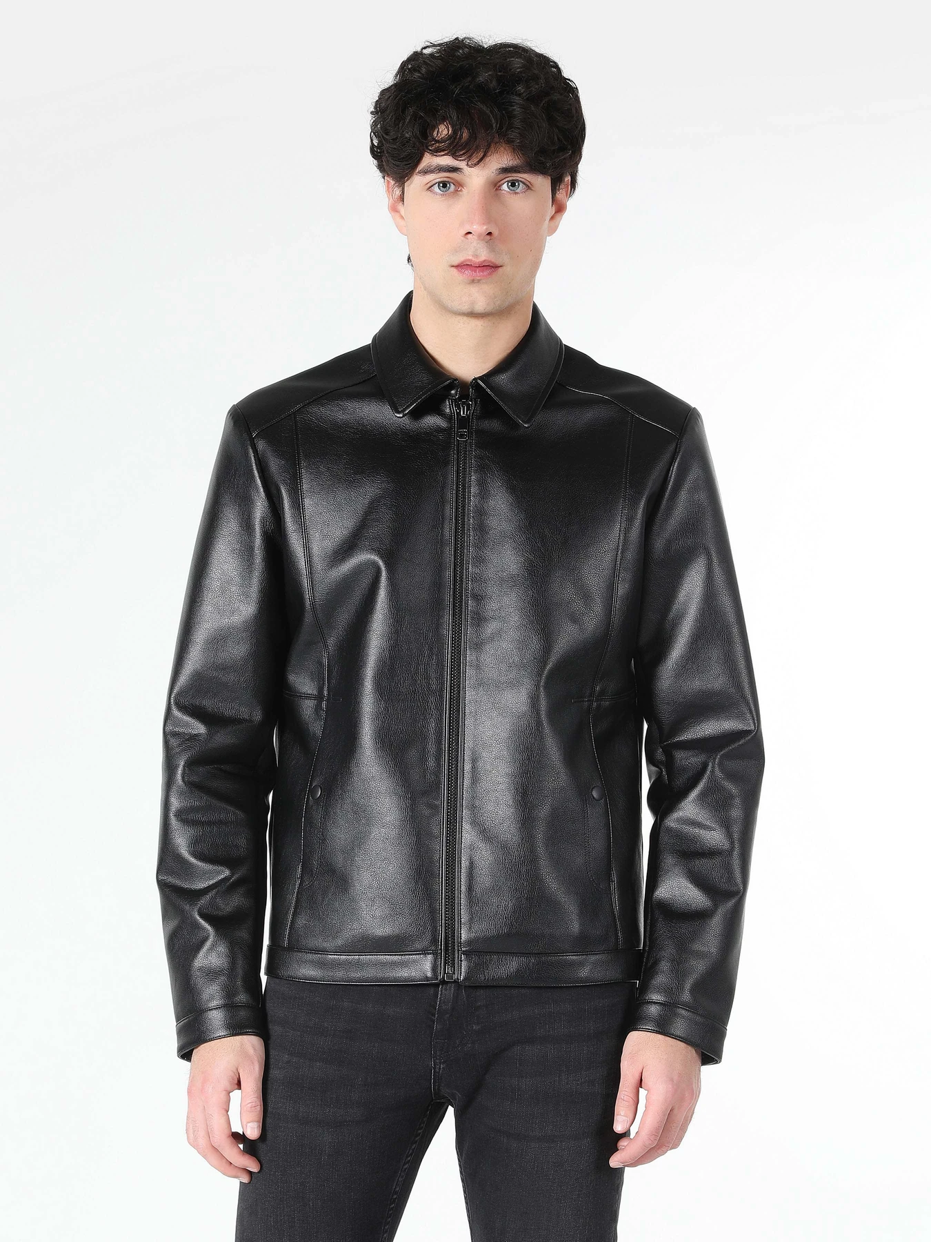Куртки и дубленки Colin’s модель CL1061852BLK Куртки и дубленки Colin’s модель CL1061852BLK Фото