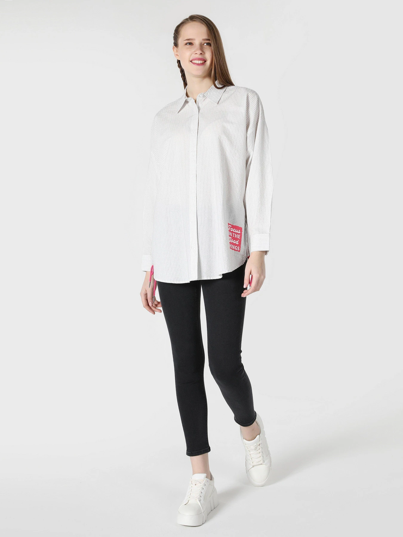 Сорочки Colin’s модель CL1062114WHT Сорочки Colin’s модель CL1062114WHT Фото