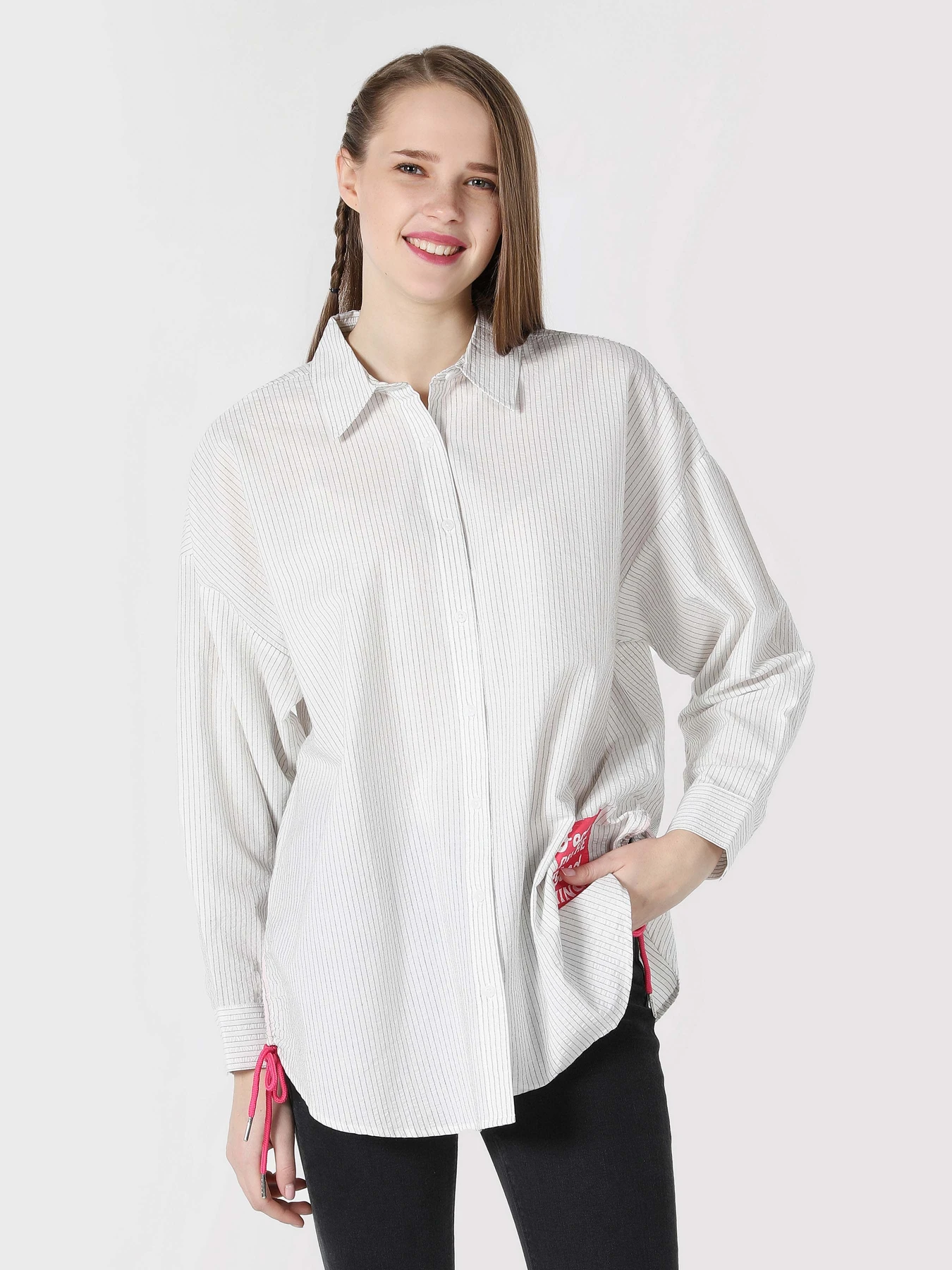 Сорочки Colin’s модель CL1062114WHT Сорочки Colin’s модель CL1062114WHT Фото