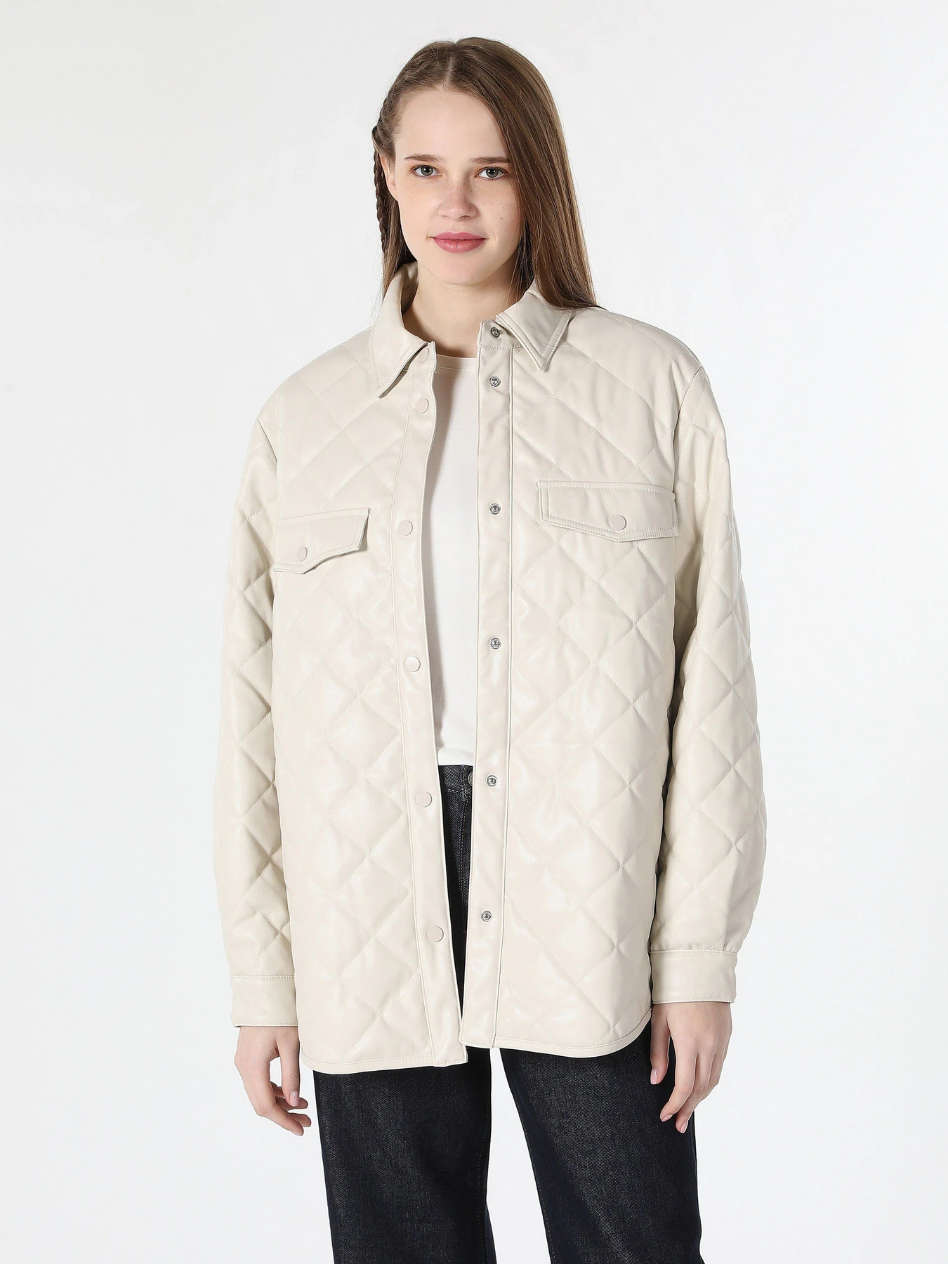 Куртки и дубленки Colin’s модель CL1062214BEI Куртки и дубленки Colin’s модель CL1062214BEI Фото