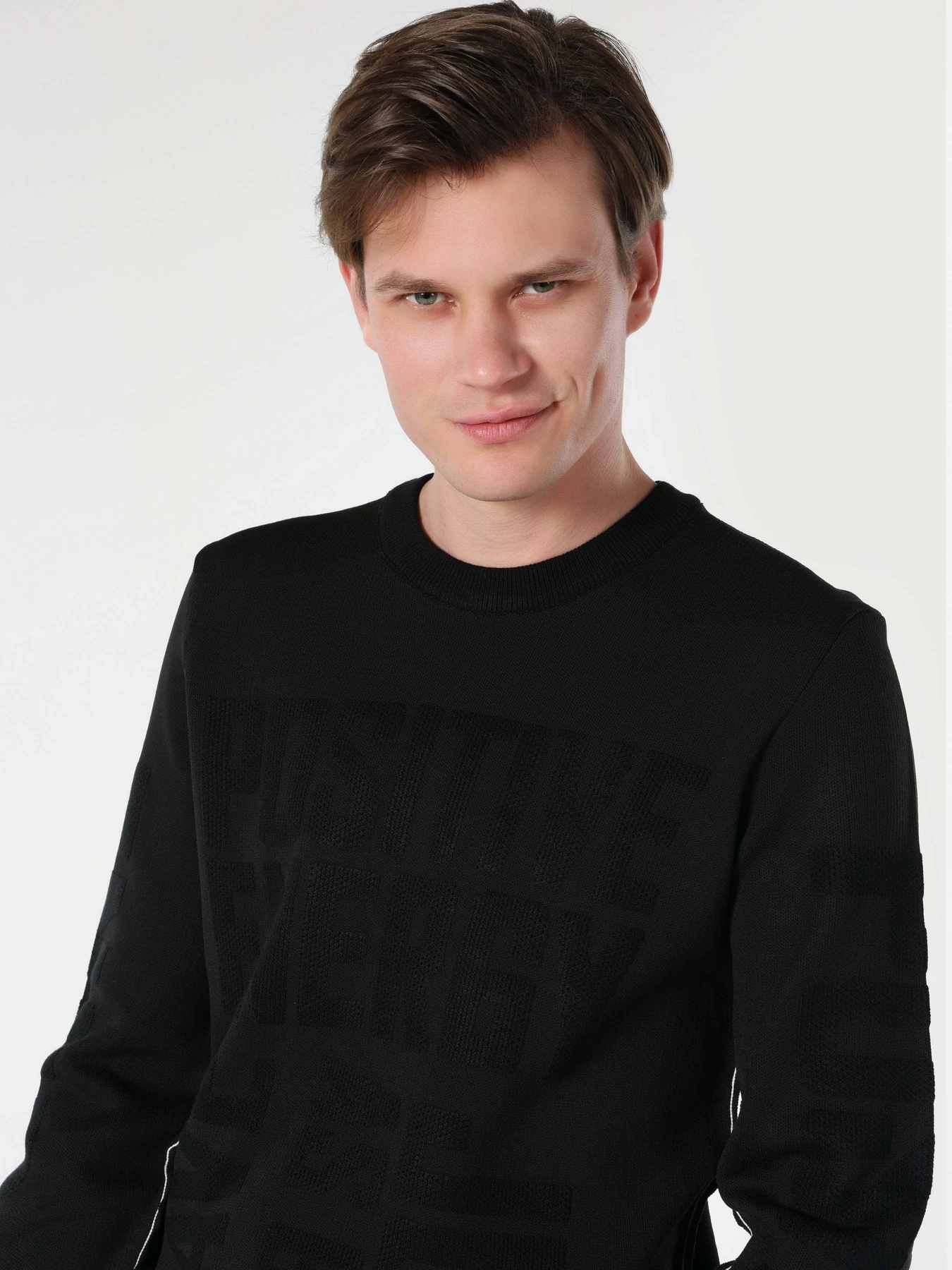 Светри та кардигани Colin’s модель CL1062328BLK Светри та кардигани Colin’s модель CL1062328BLK Фото