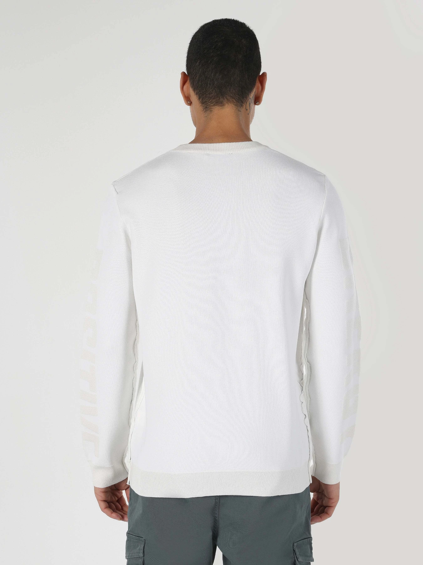 Светри та кардигани Colin’s модель CL1062328WHT Светри та кардигани Colin’s модель CL1062328WHT Фото