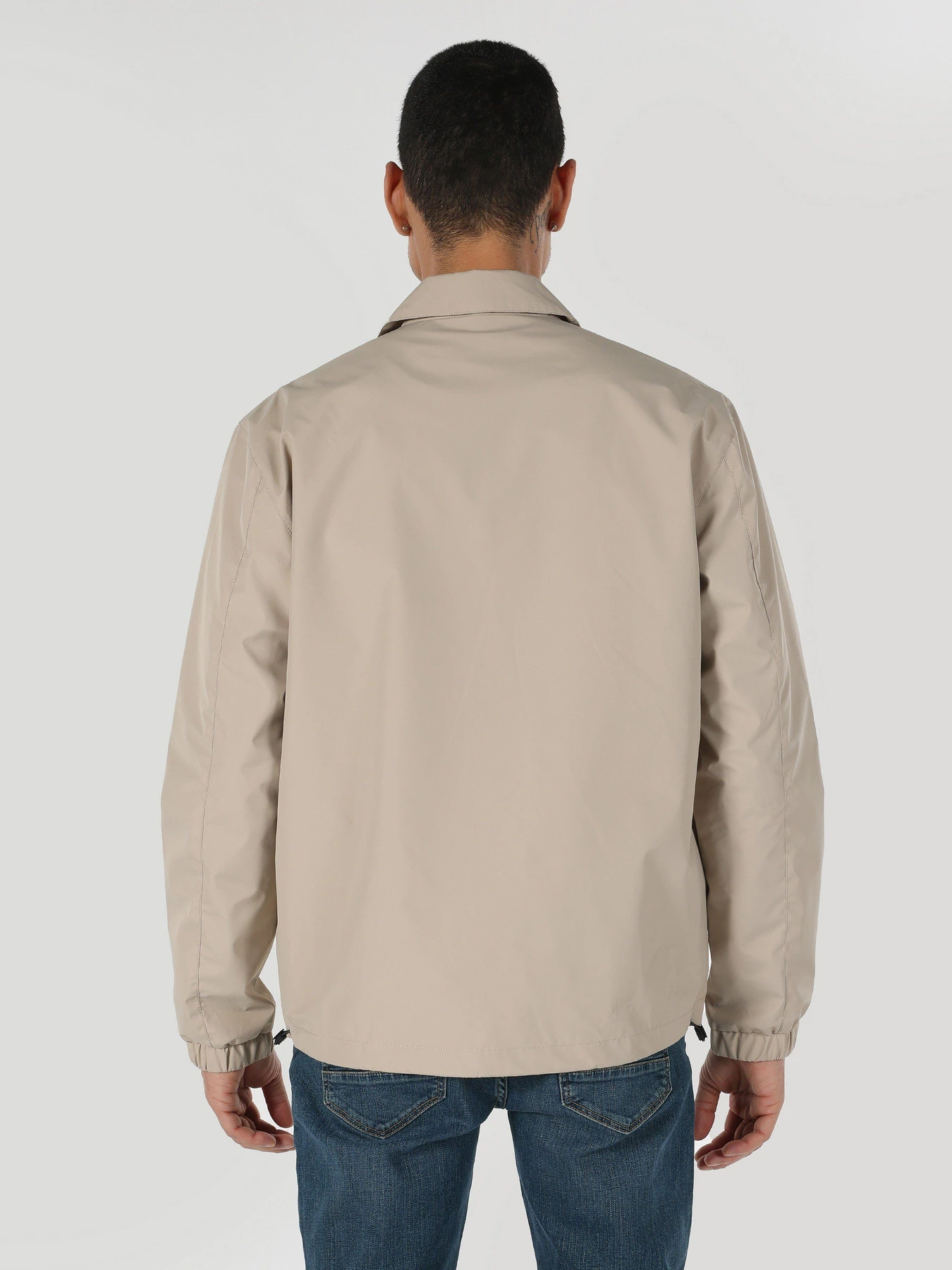 Куртки и дубленки Colin’s модель CL1062446BEI Куртки и дубленки Colin’s модель CL1062446BEI Фото