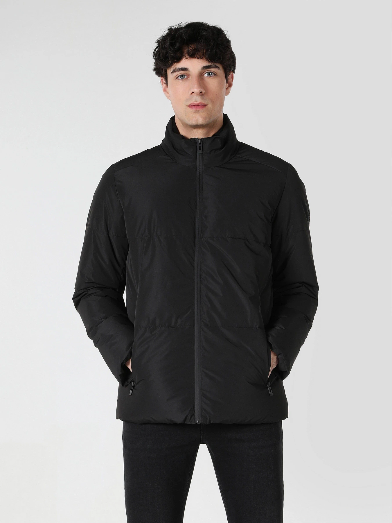 Куртки и дубленки Colin’s модель CL1062447BLK Куртки и дубленки Colin’s модель CL1062447BLK Фото