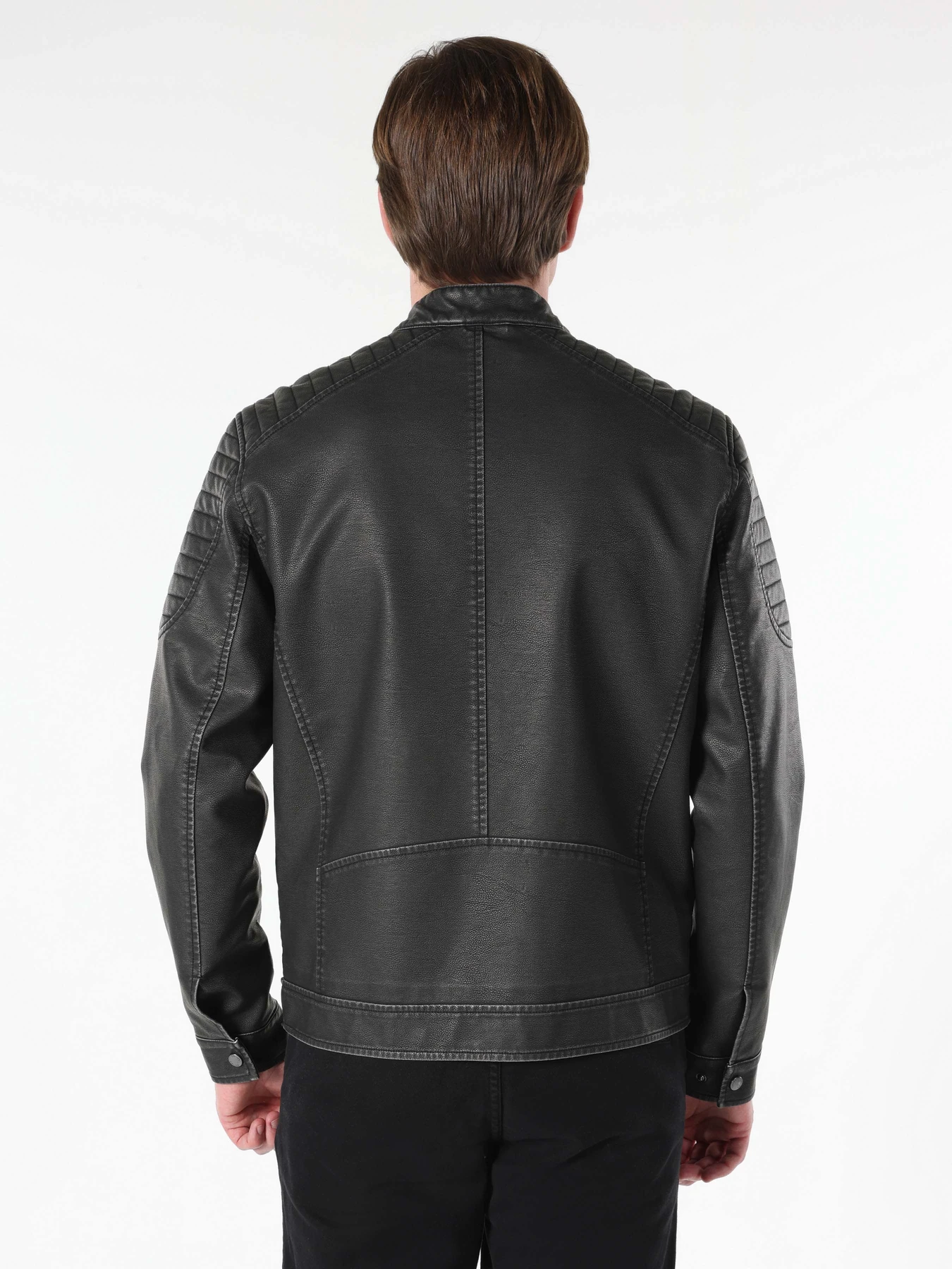 Куртки и дубленки Colin’s модель CL1062456BLK Куртки и дубленки Colin’s модель CL1062456BLK Фото