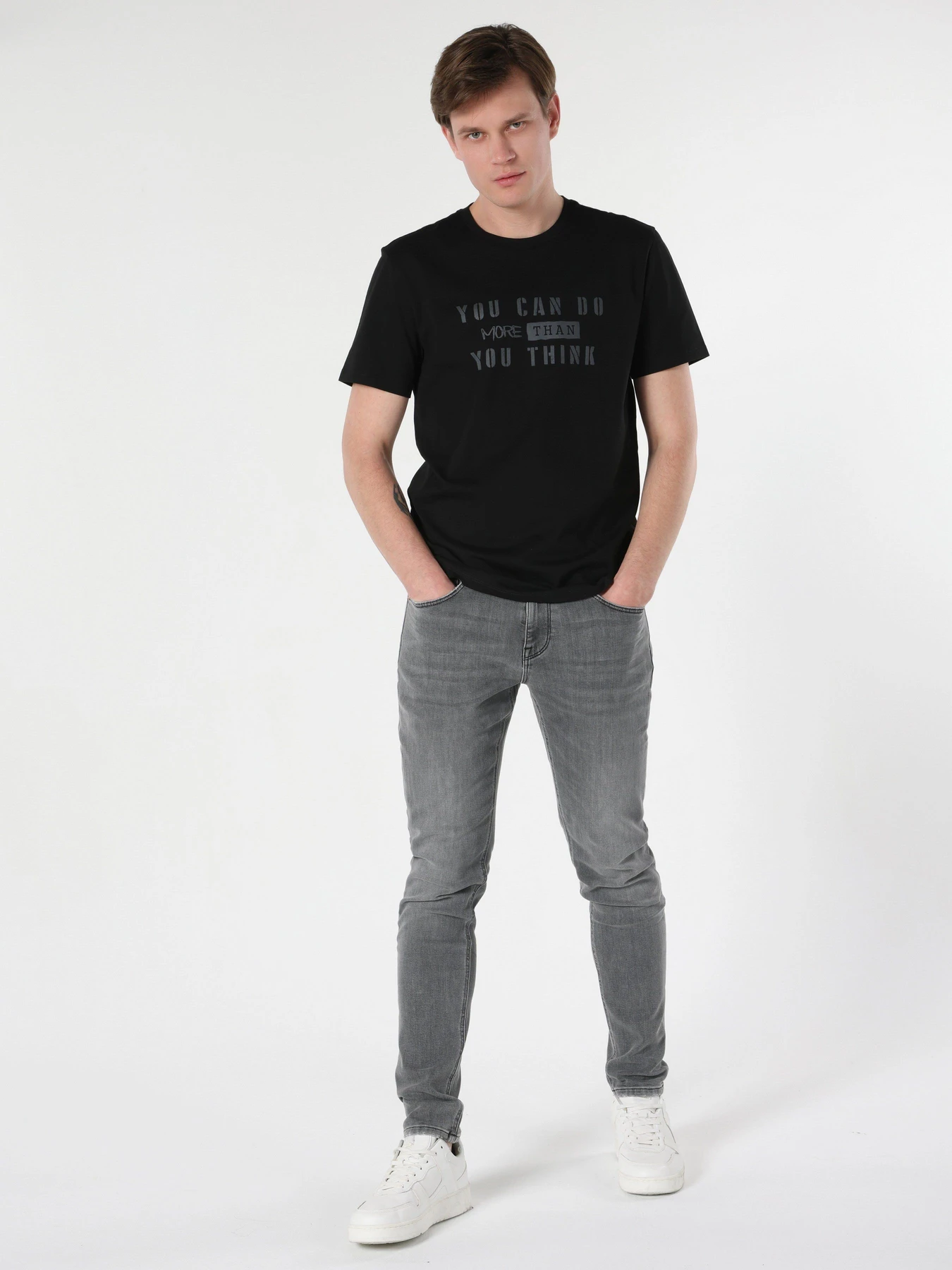 Футболки и поло Colin’s модель CL1062494BLK Футболки и поло Colin’s модель CL1062494BLK Фото