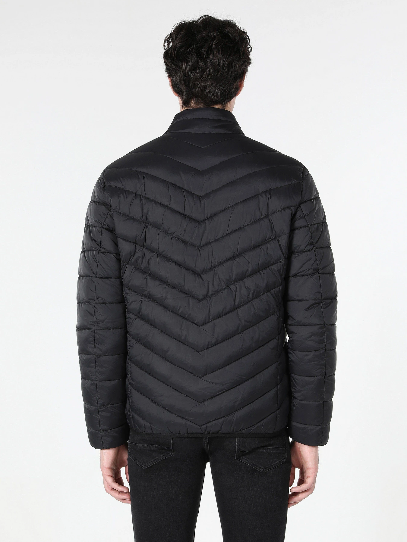 Куртки и дубленки Colin’s модель CL1062510BLK Куртки и дубленки Colin’s модель CL1062510BLK Фото