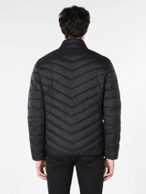 Куртки и дубленки Colin’s модель CL1062510BLK Фото