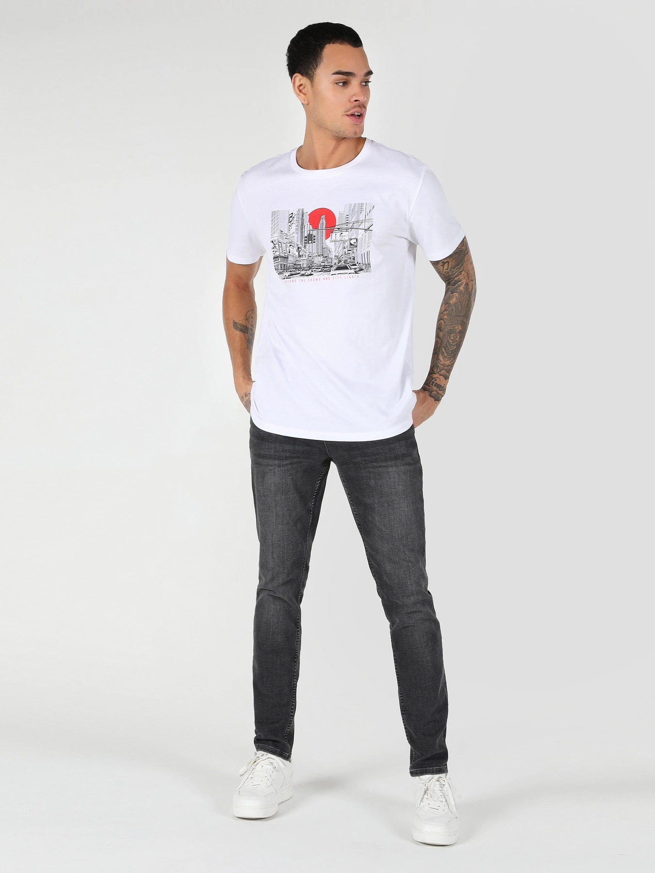 Футболки и поло Colin’s модель CL1062795WHT Футболки и поло Colin’s модель CL1062795WHT Фото