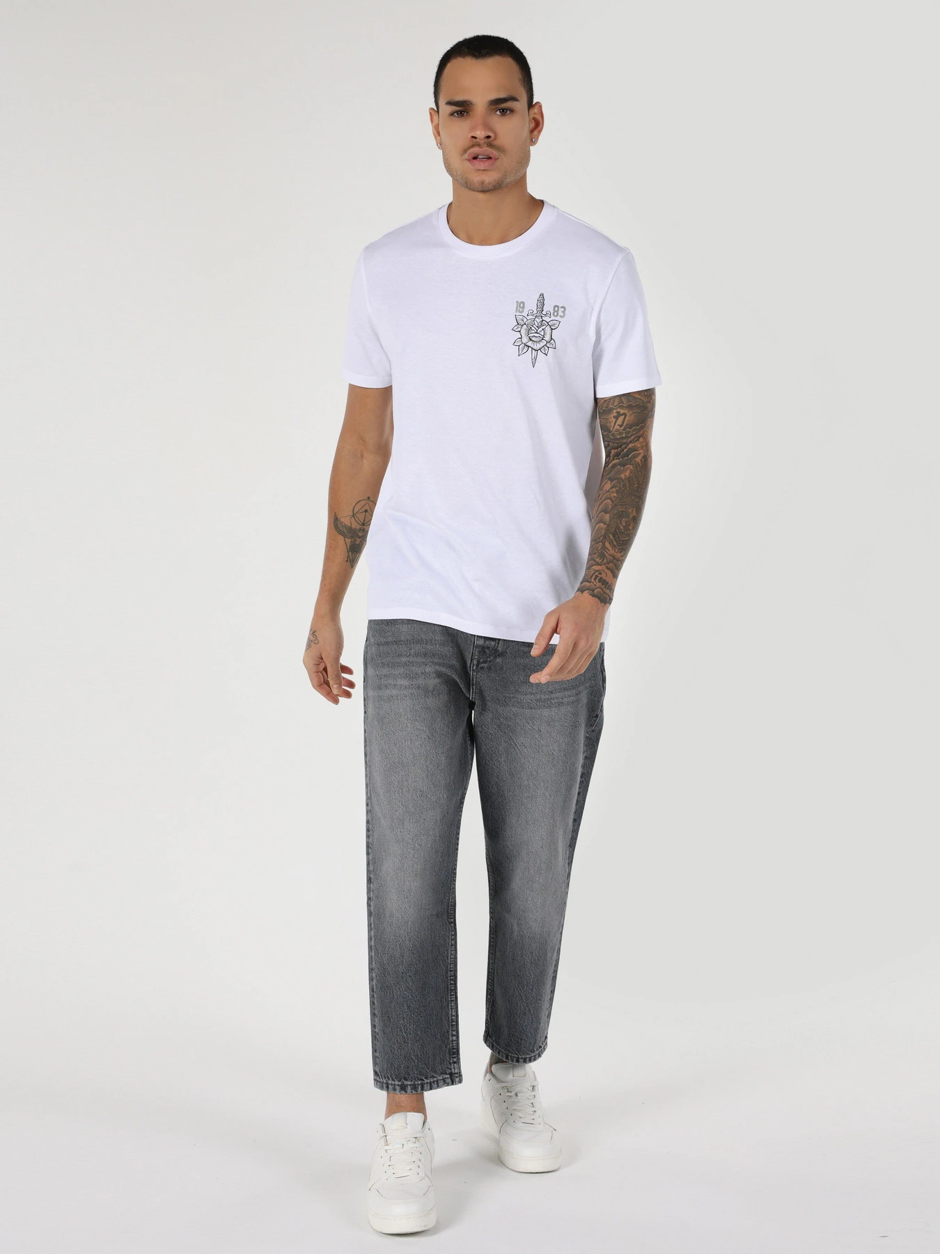 Футболки и поло Colin’s модель CL1062814WHT Футболки и поло Colin’s модель CL1062814WHT Фото