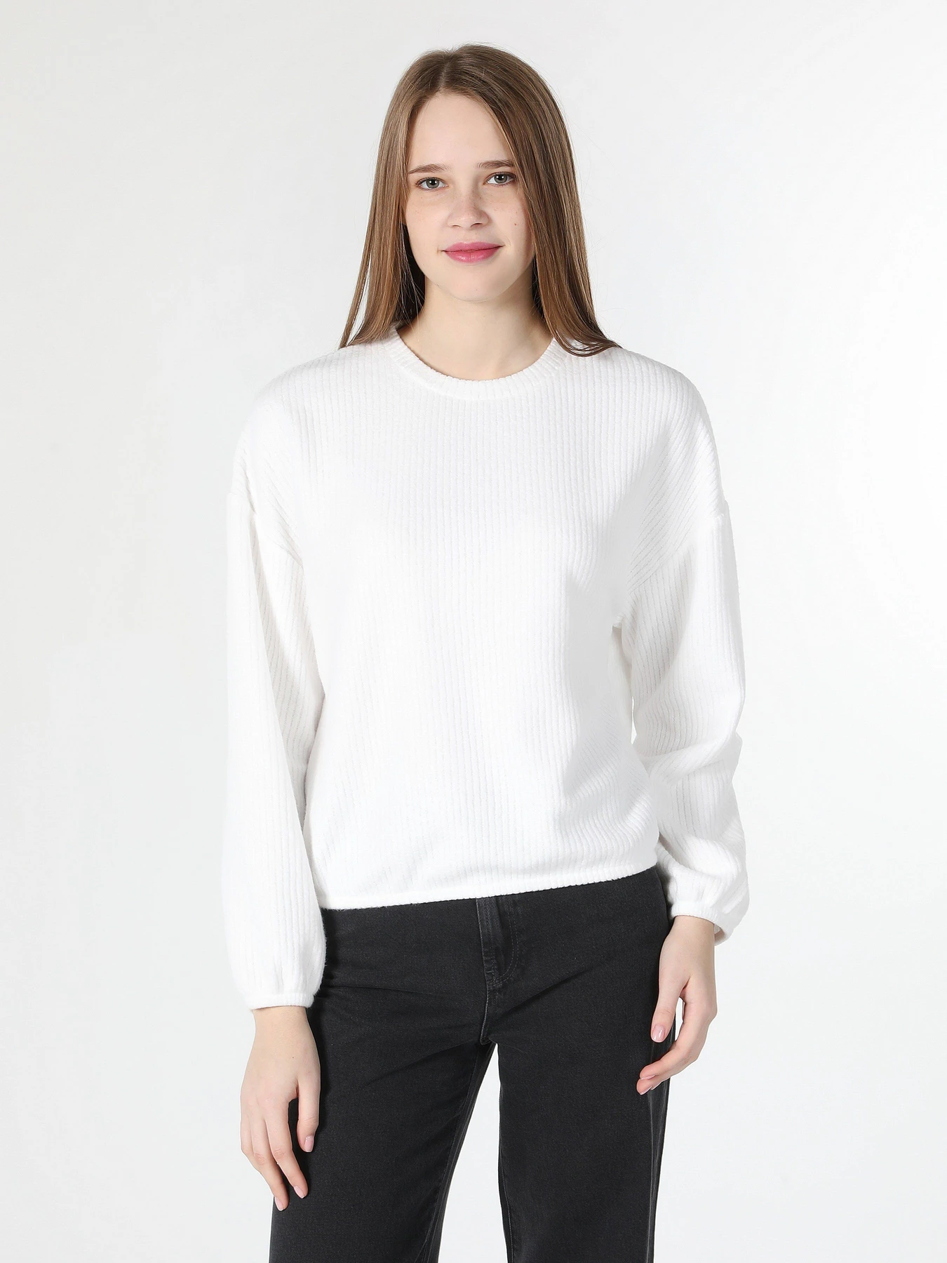 Свитры и кардиганы Colin’s модель CL1062864OFW Свитры и кардиганы Colin’s модель CL1062864OFW Фото